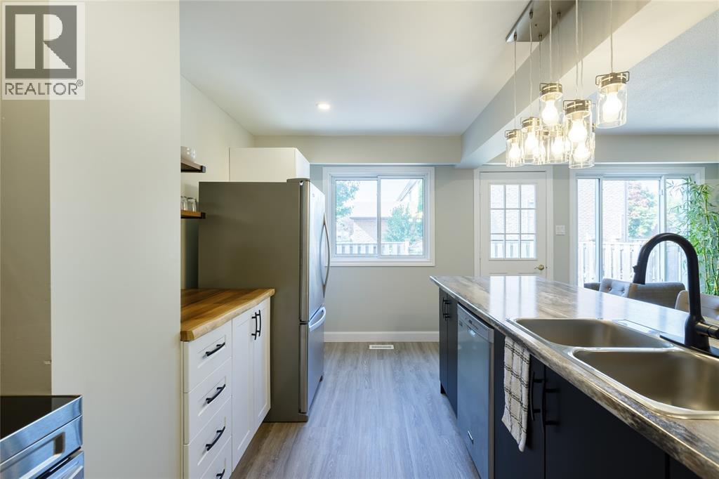 #69 215 TRUDEAU DRIVE - 8