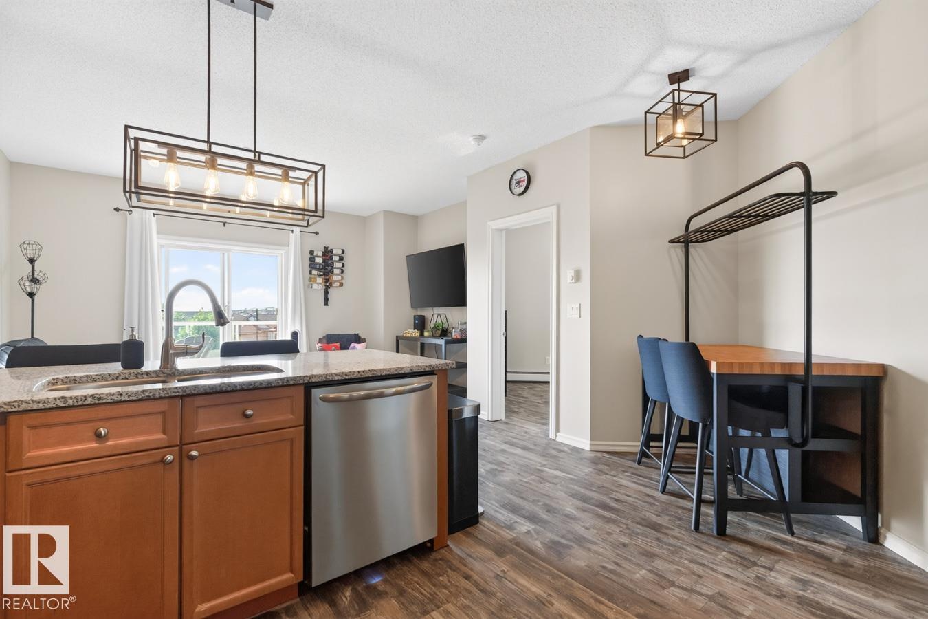 #313 226 MACEWAN RD SW - 11