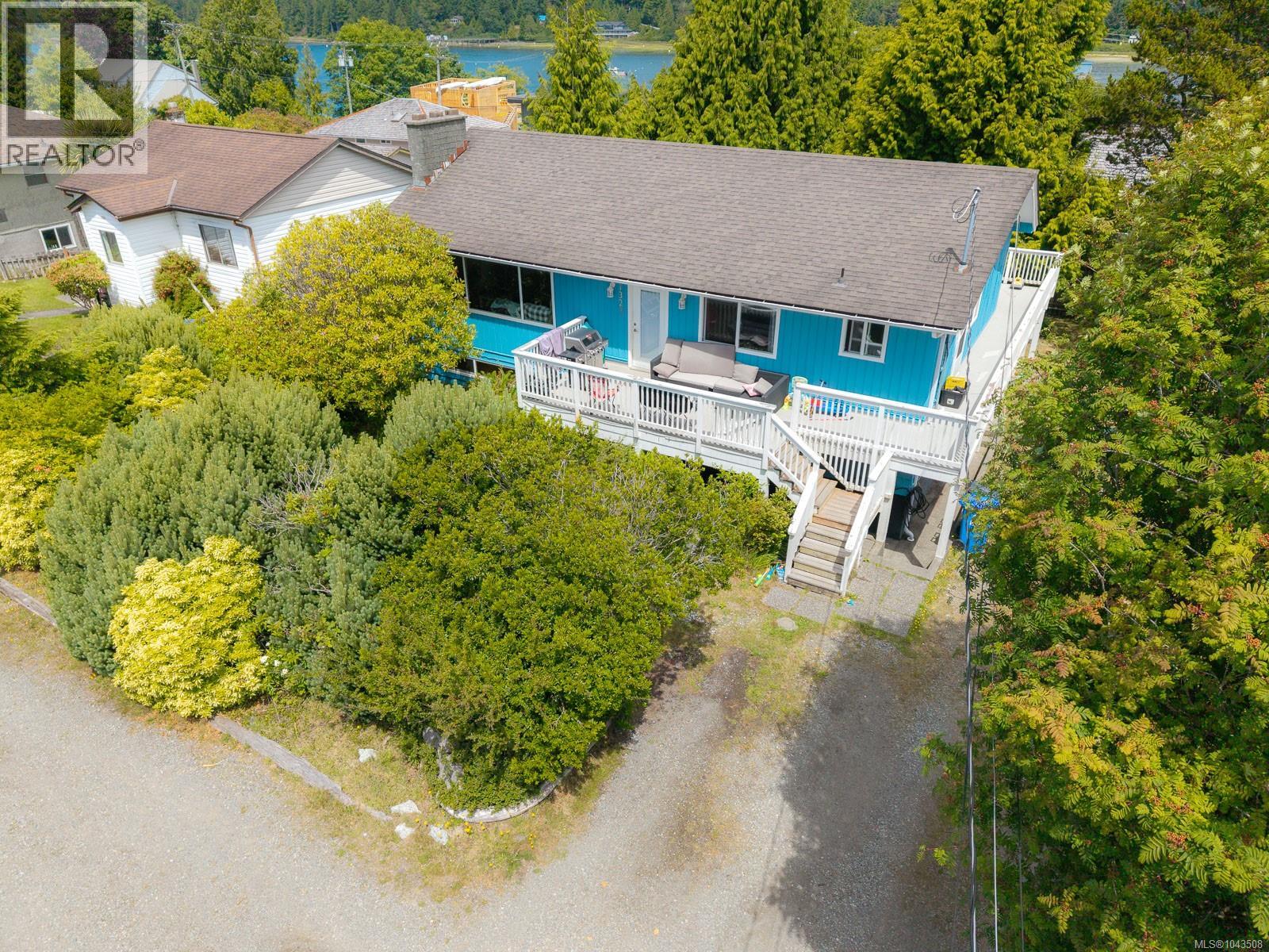 1323 Helen St - 1