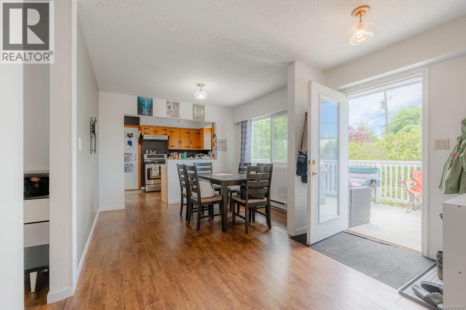 1323 Helen St - 13
