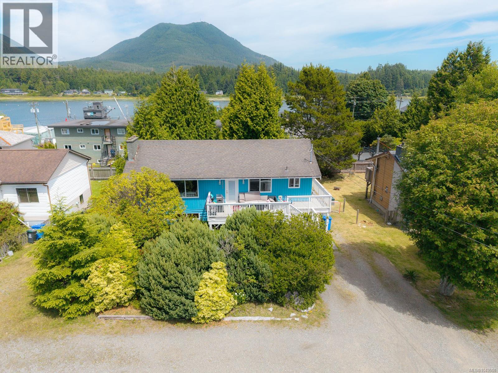 1323 Helen St - 2