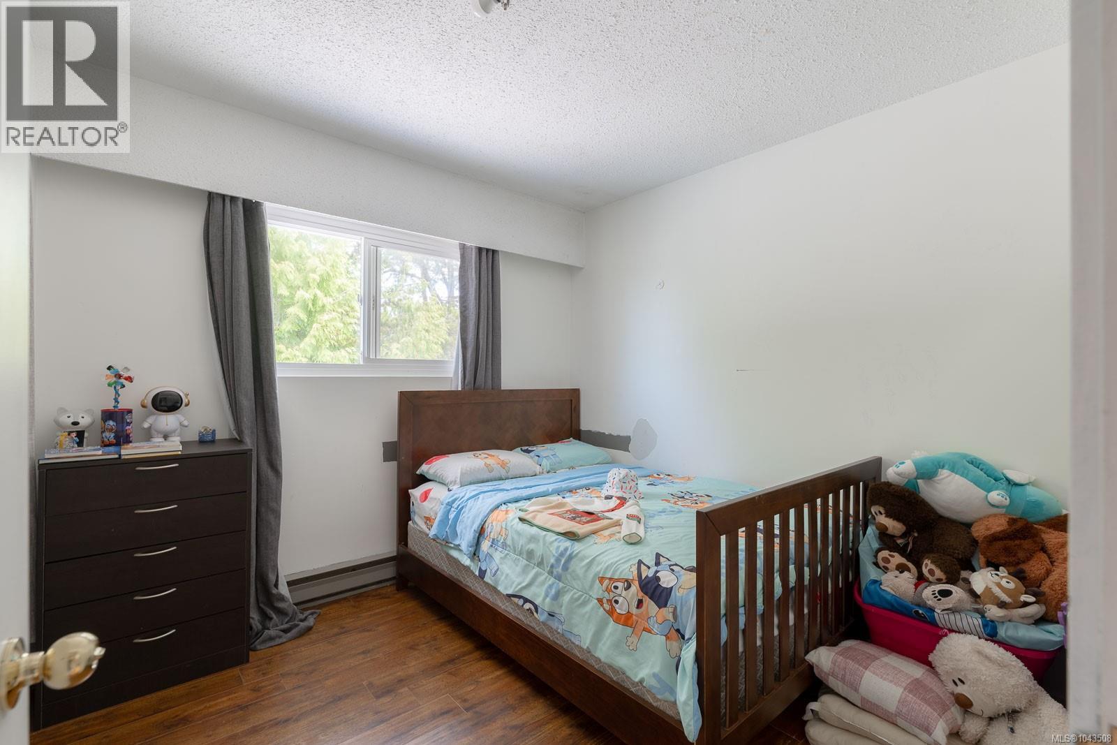 1323 Helen St - 22