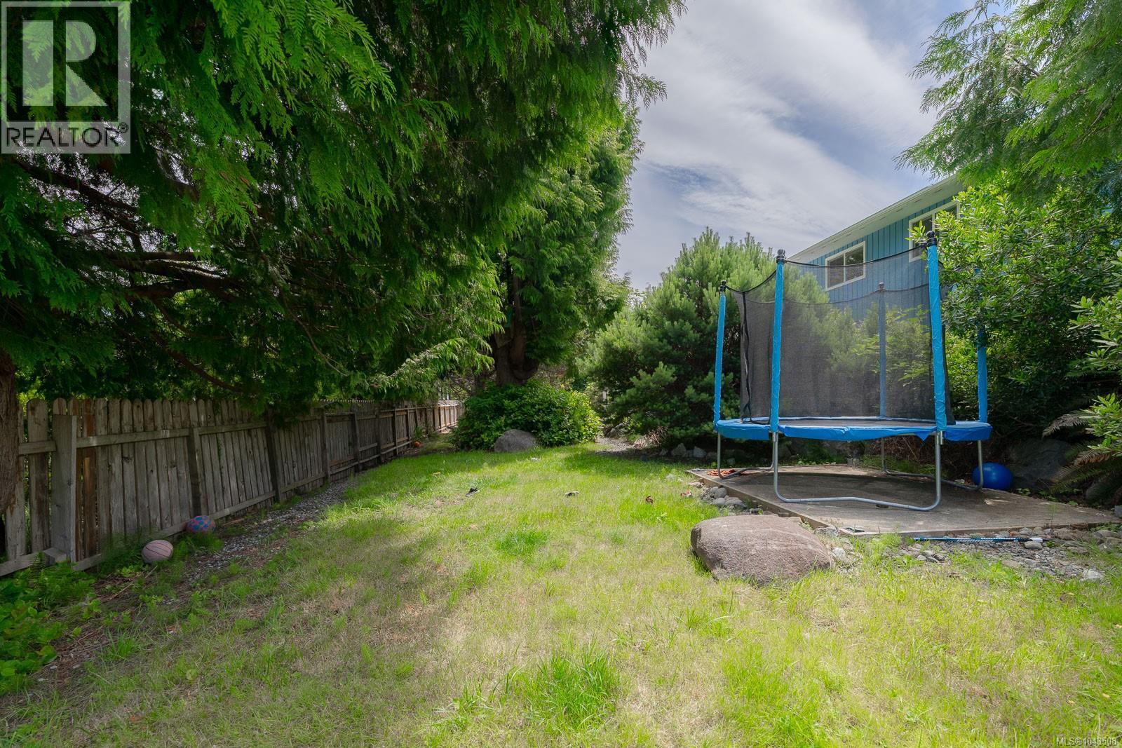 1323 Helen St - 31
