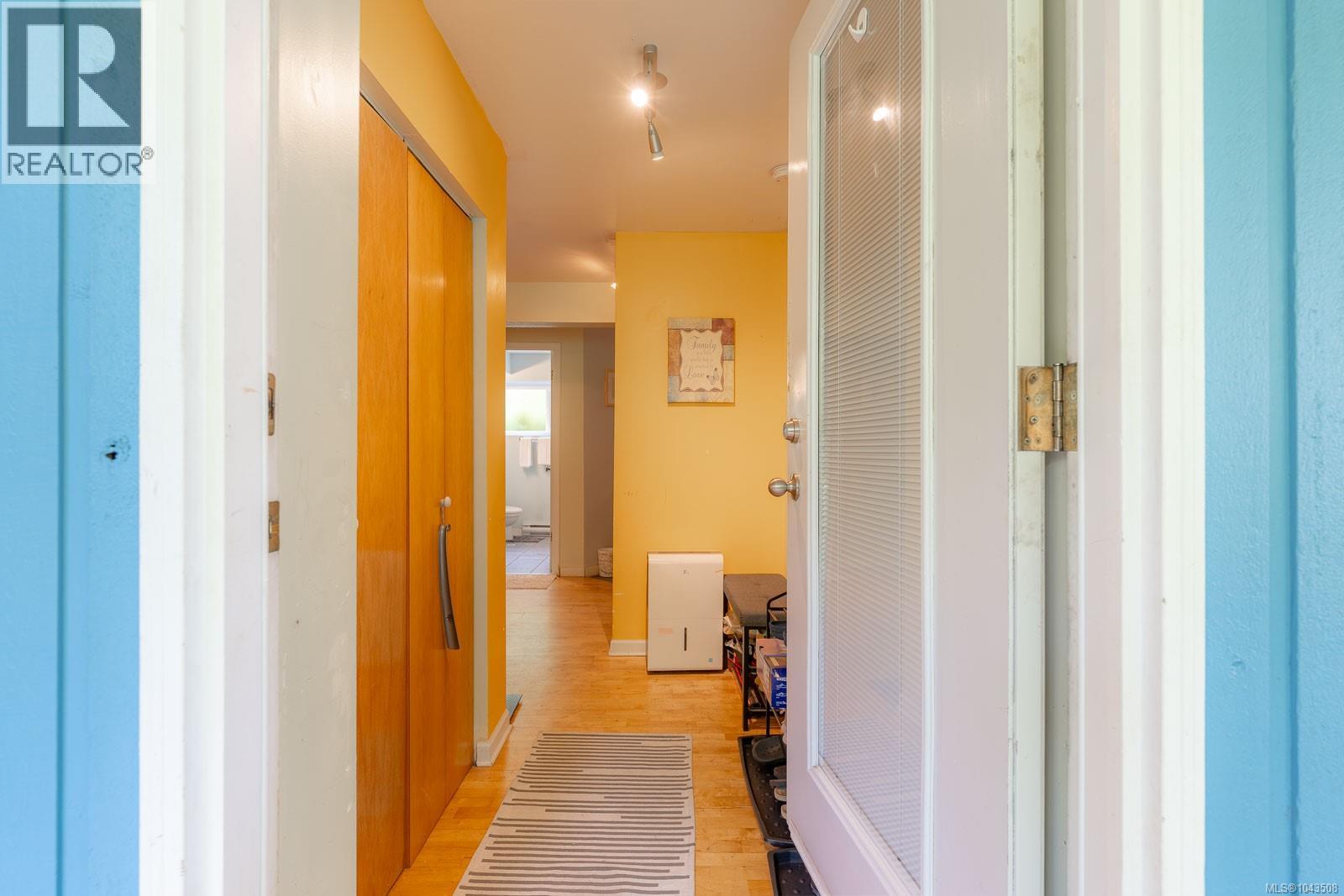 1323 Helen St - 33