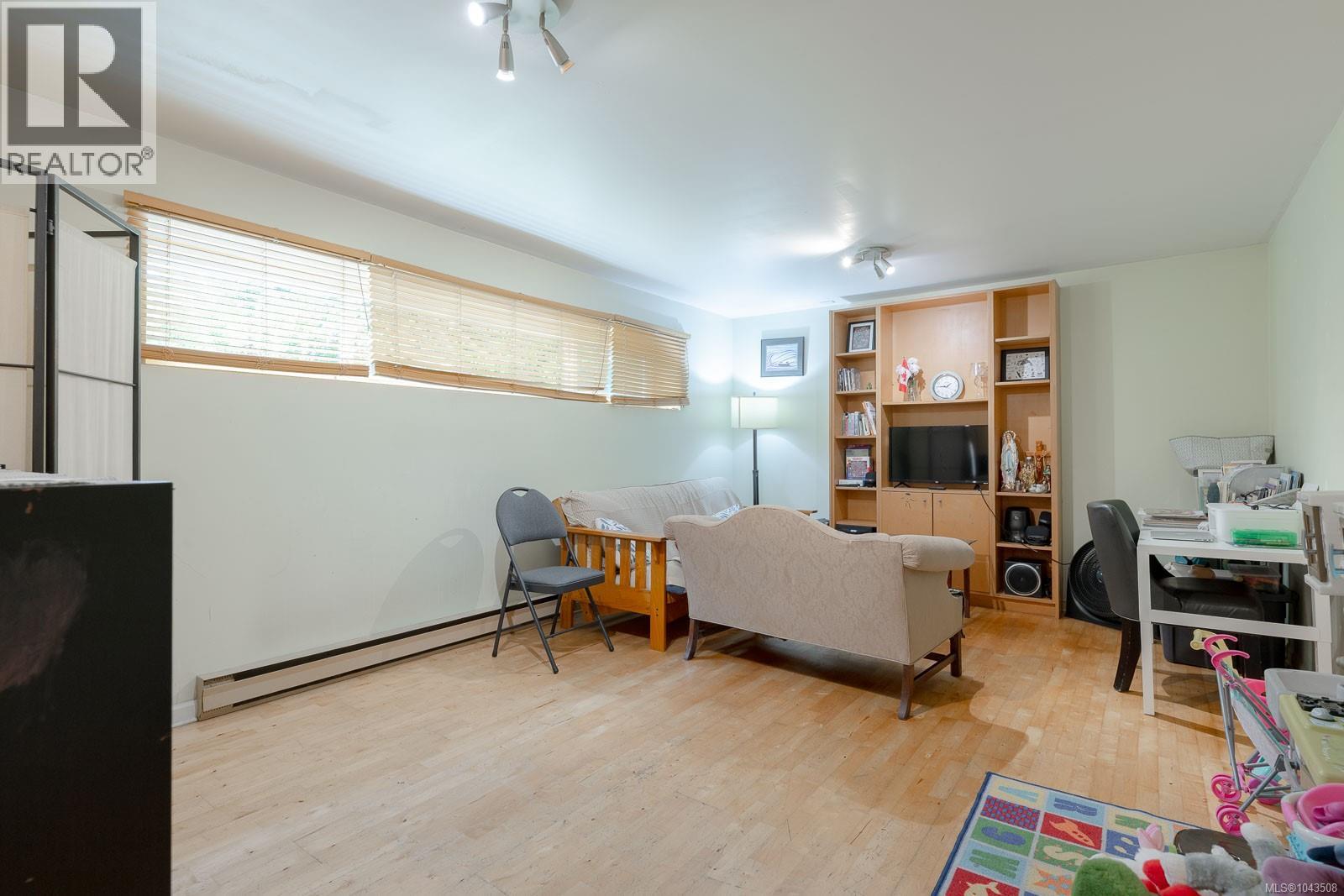 1323 Helen St - 36