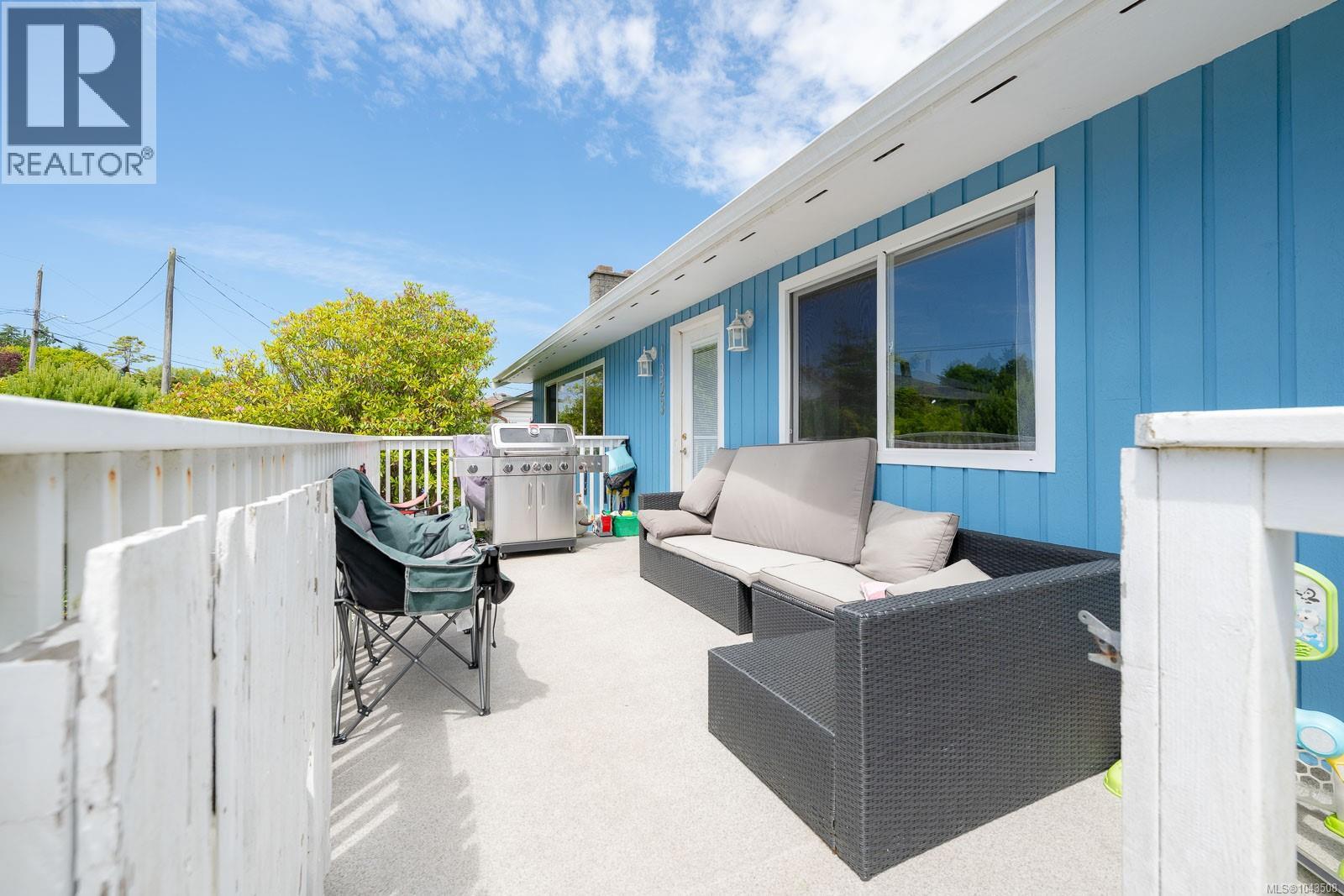 1323 Helen St - 4