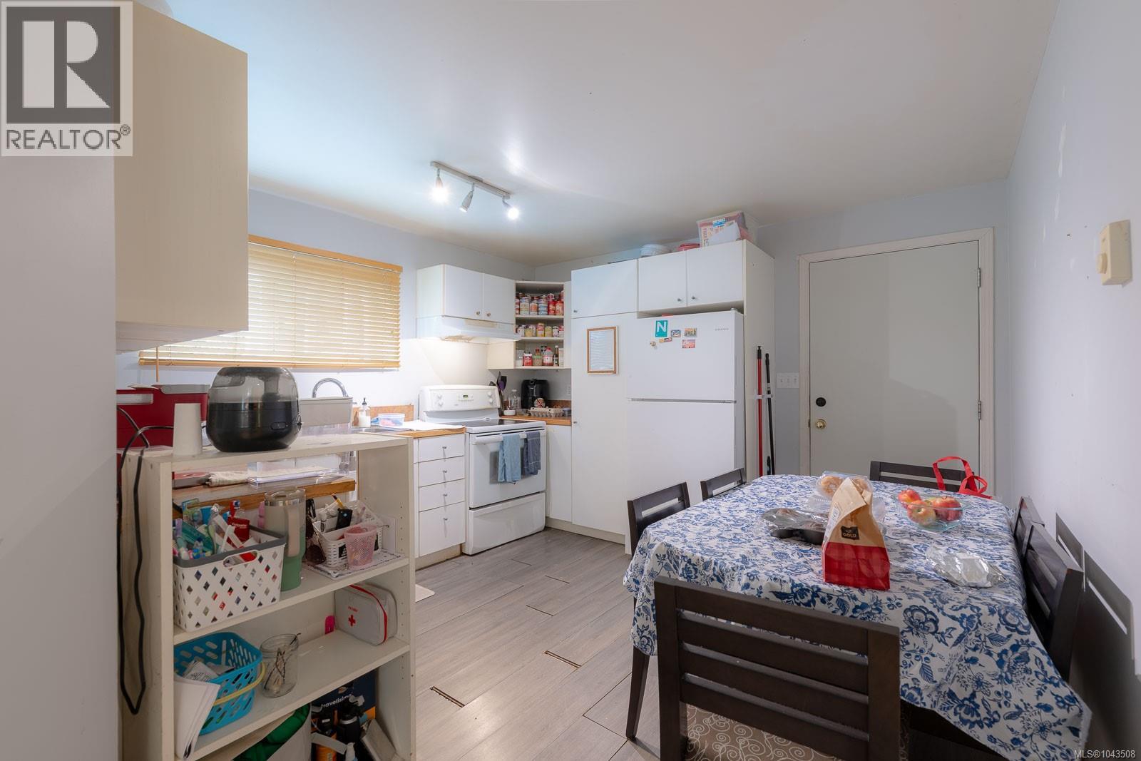 1323 Helen St - 41