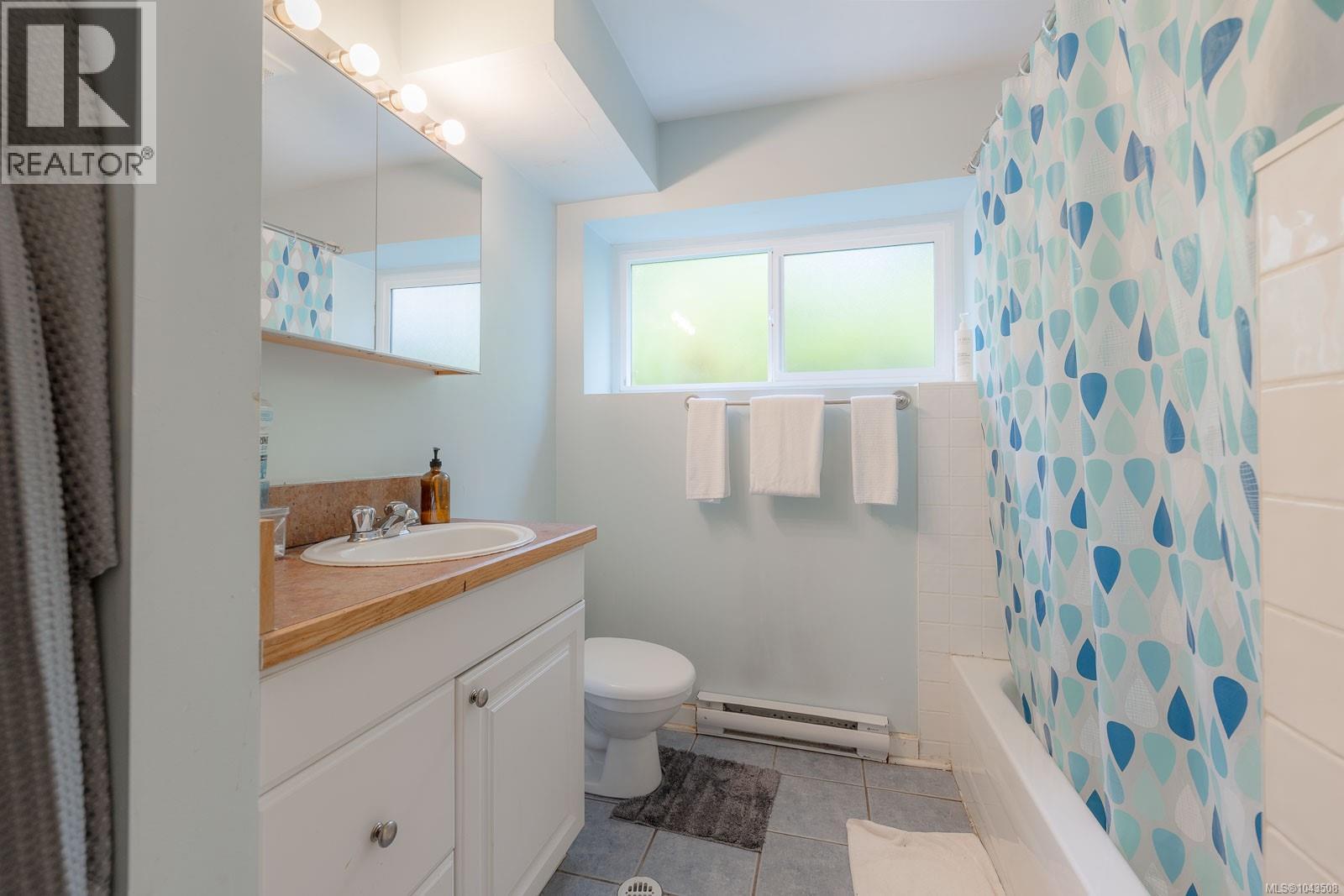 1323 Helen St - 45