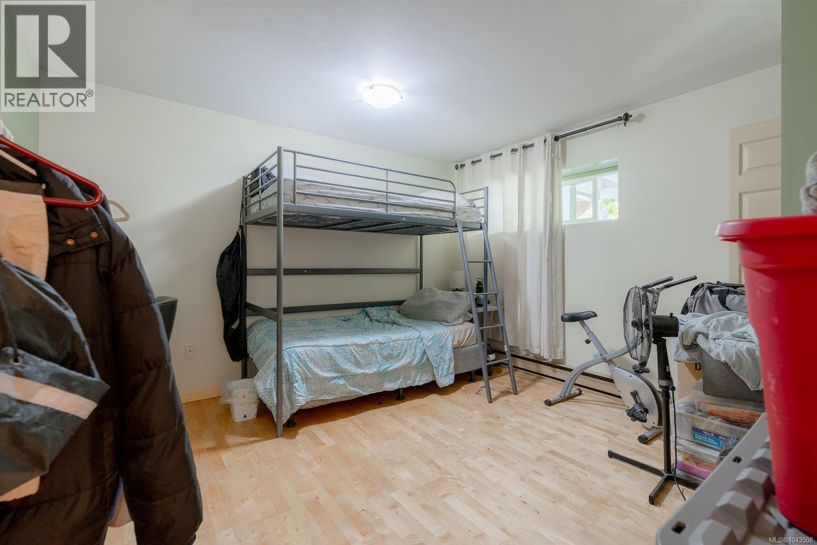 1323 Helen St - 46