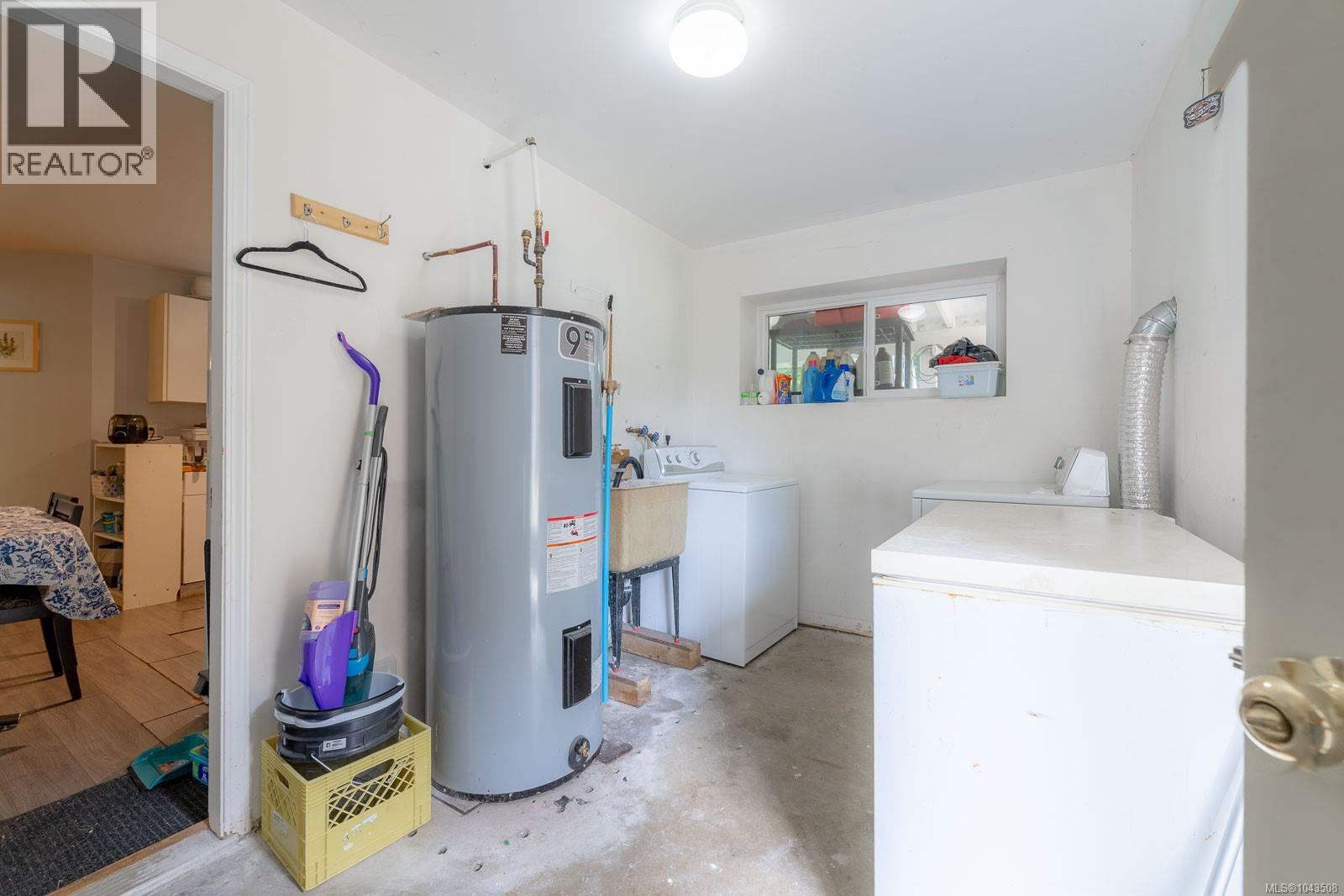 1323 Helen St - 47