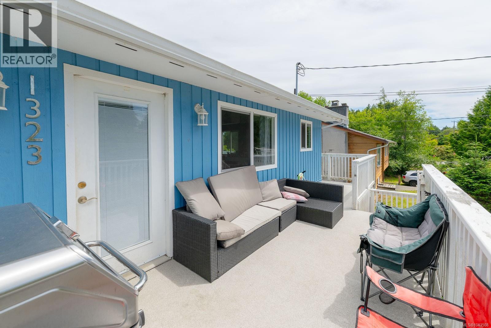 1323 Helen St - 5