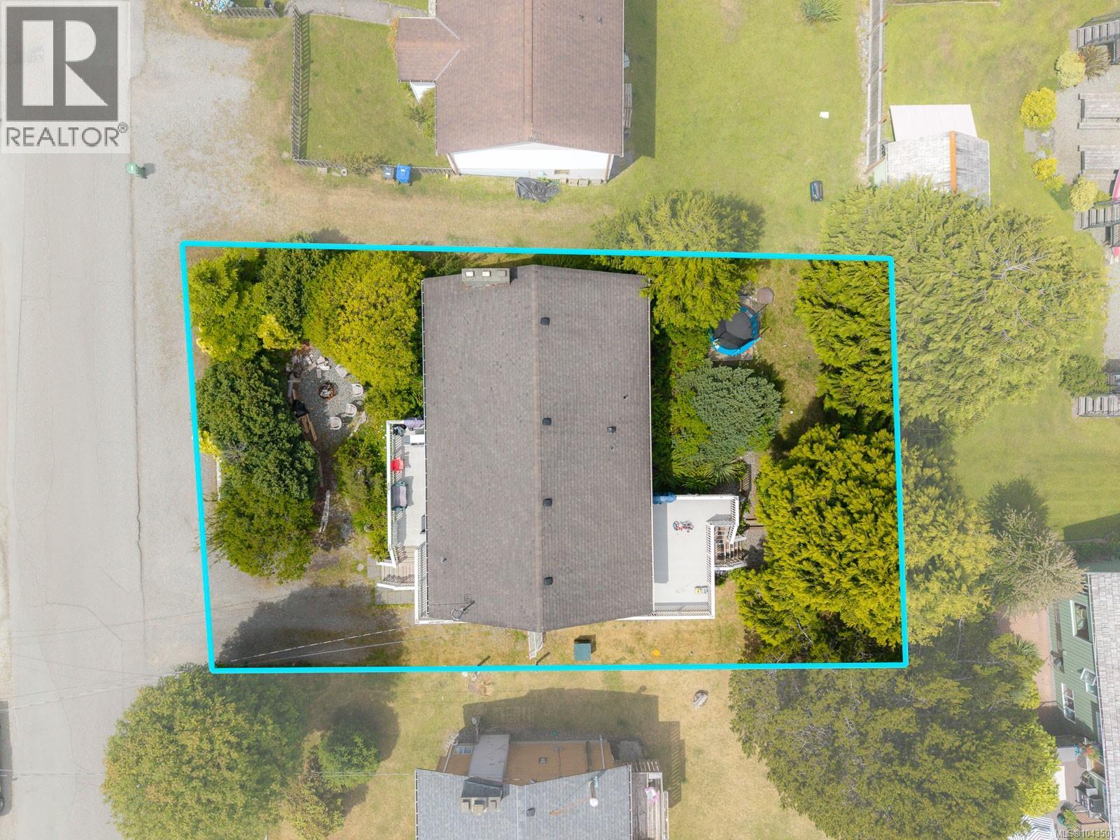 1323 Helen St - 53