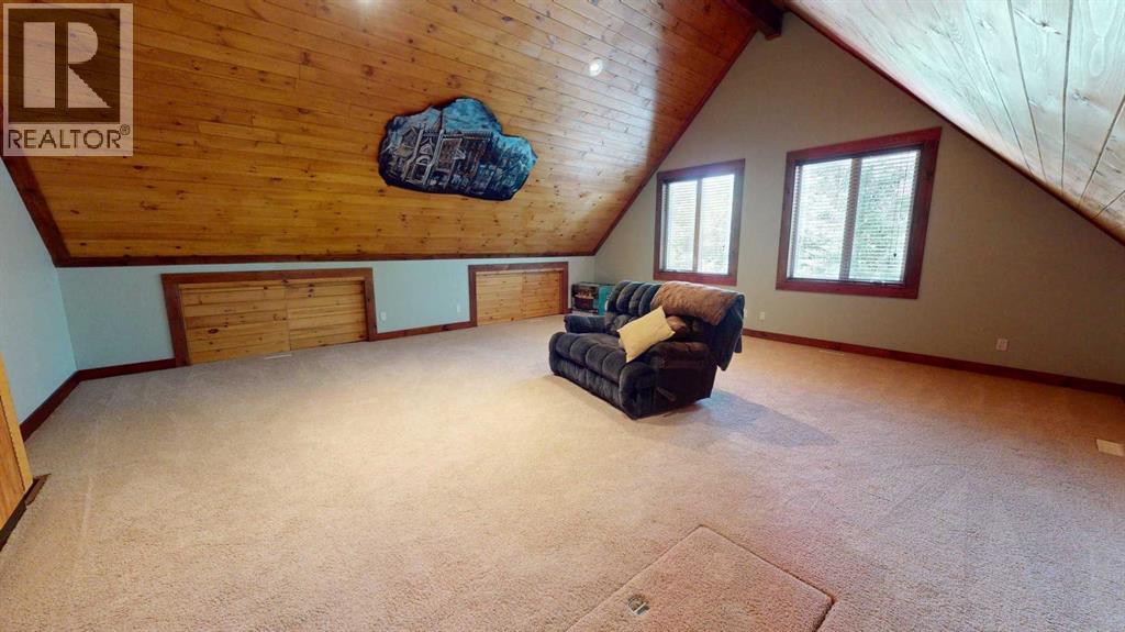 105, 433042 Range Road 221 - 14