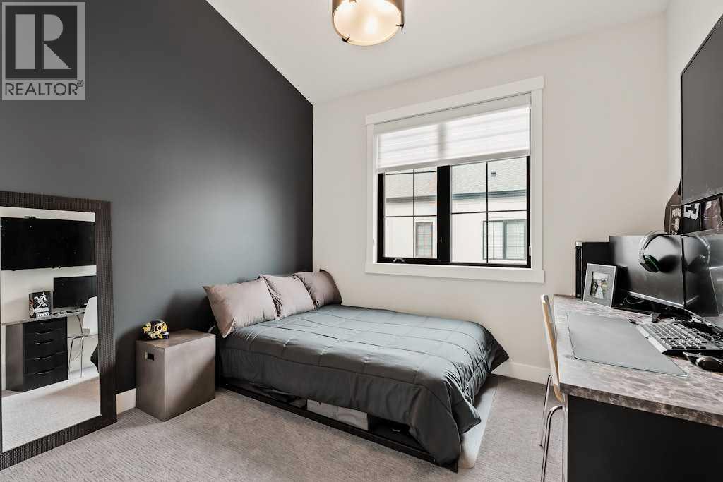 138 Discovery Drive SW - Image 36