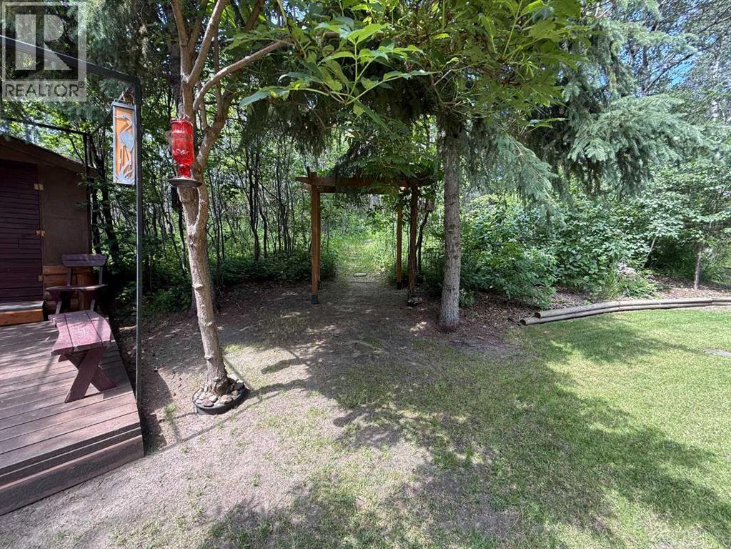 105, 433042 Range Road 221 - 26