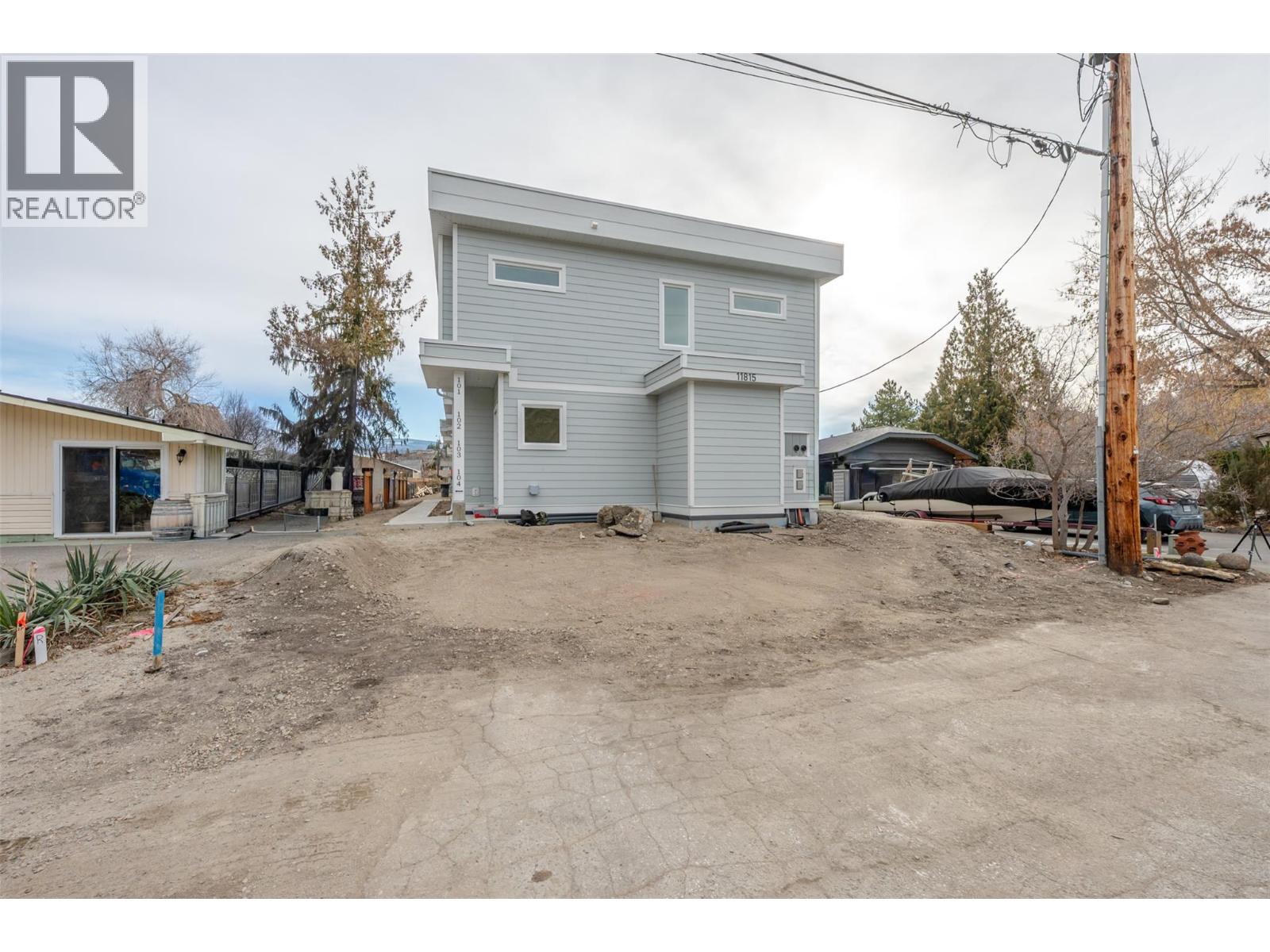 #104 11815 Grant Avenue - 10
