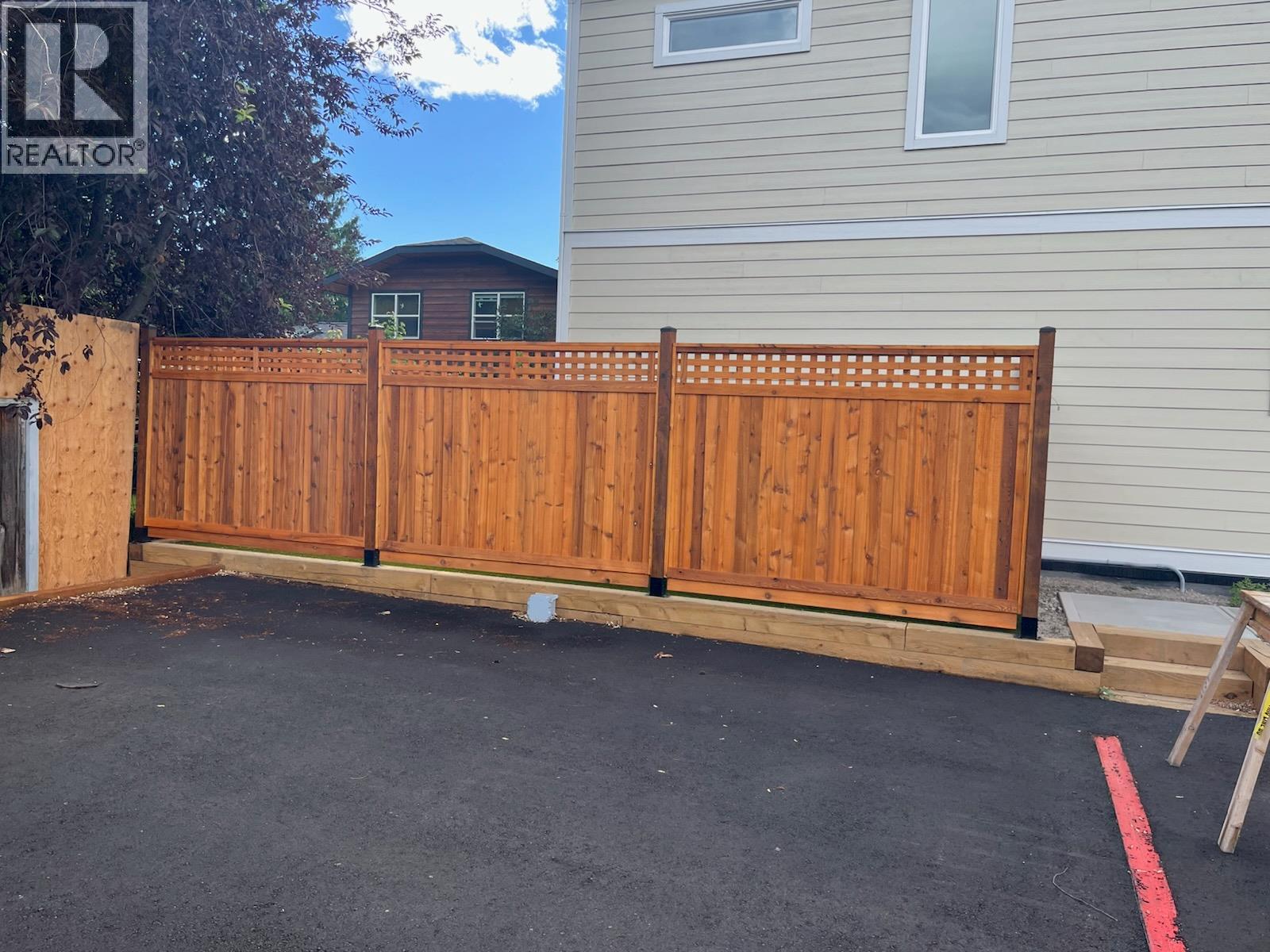 #104 11815 Grant Avenue - 31