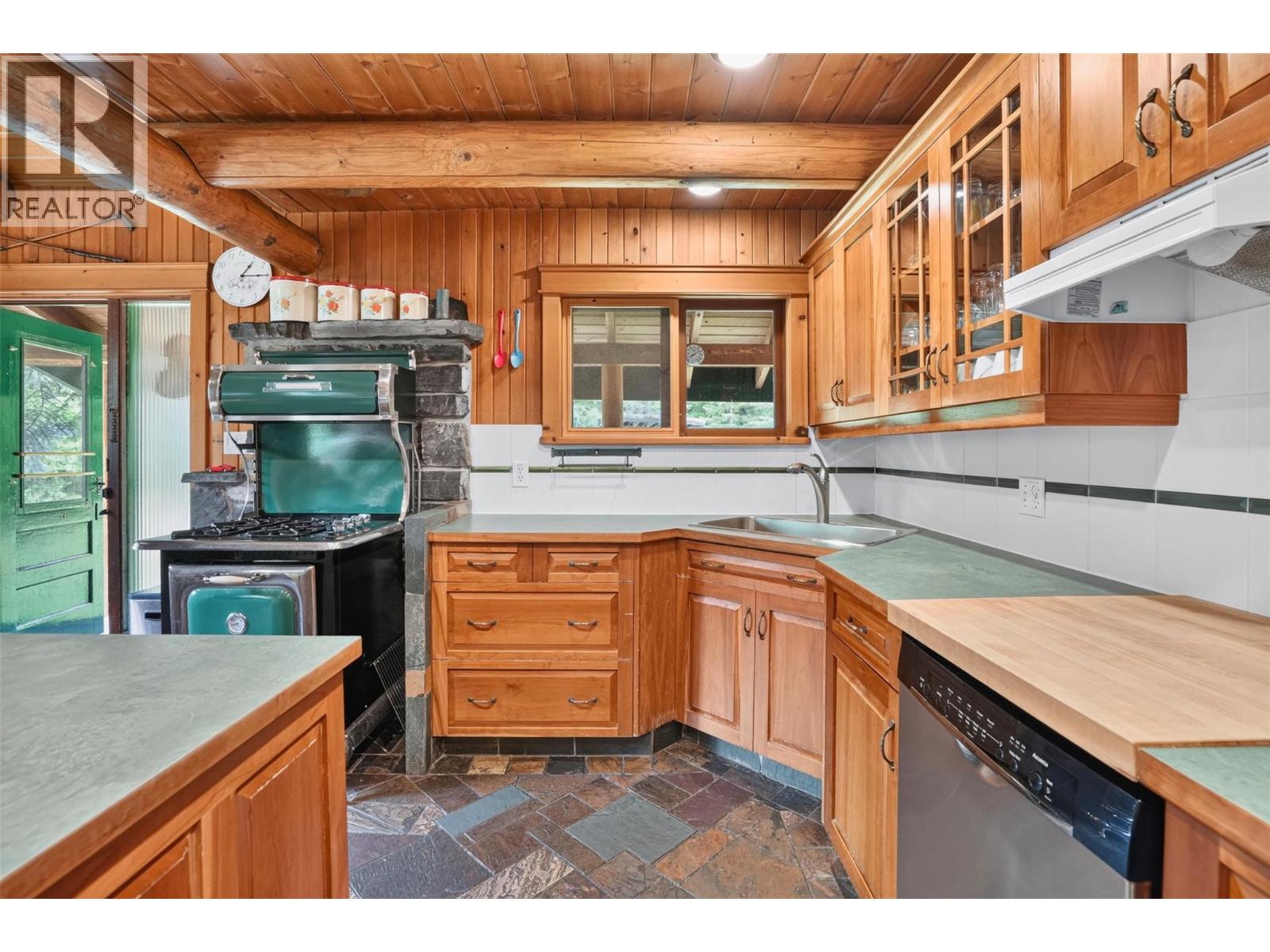 422 Howser Station Road - 9