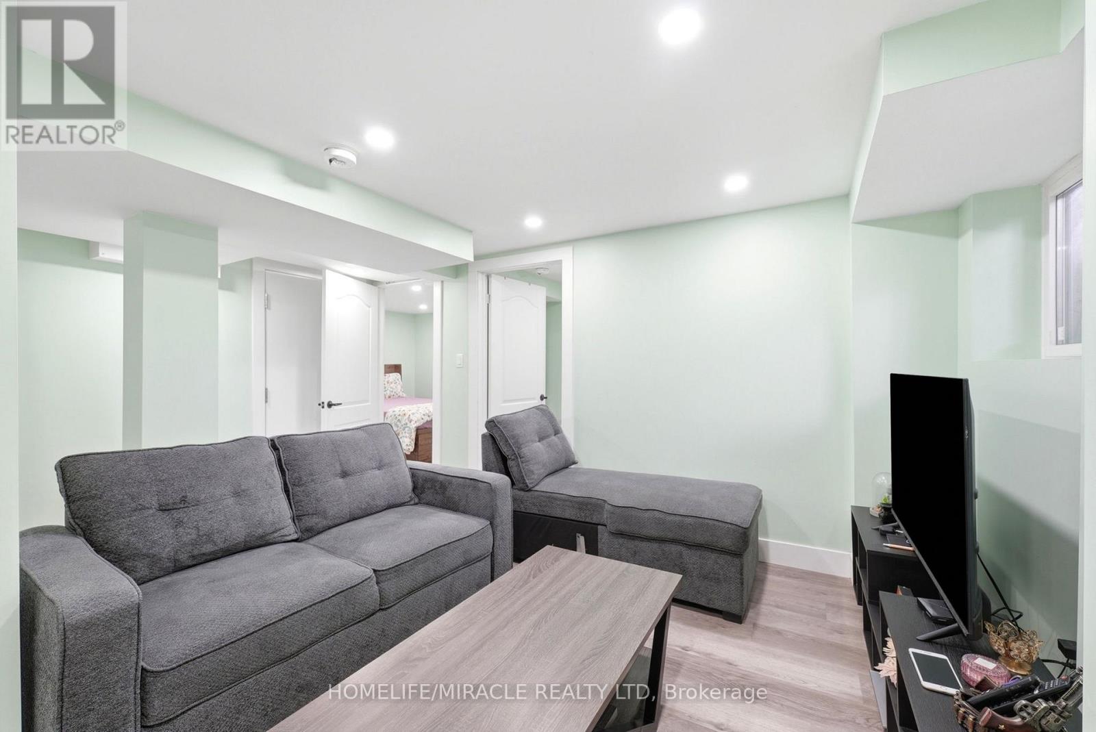 159 MONTEBELLO DRIVE - 14