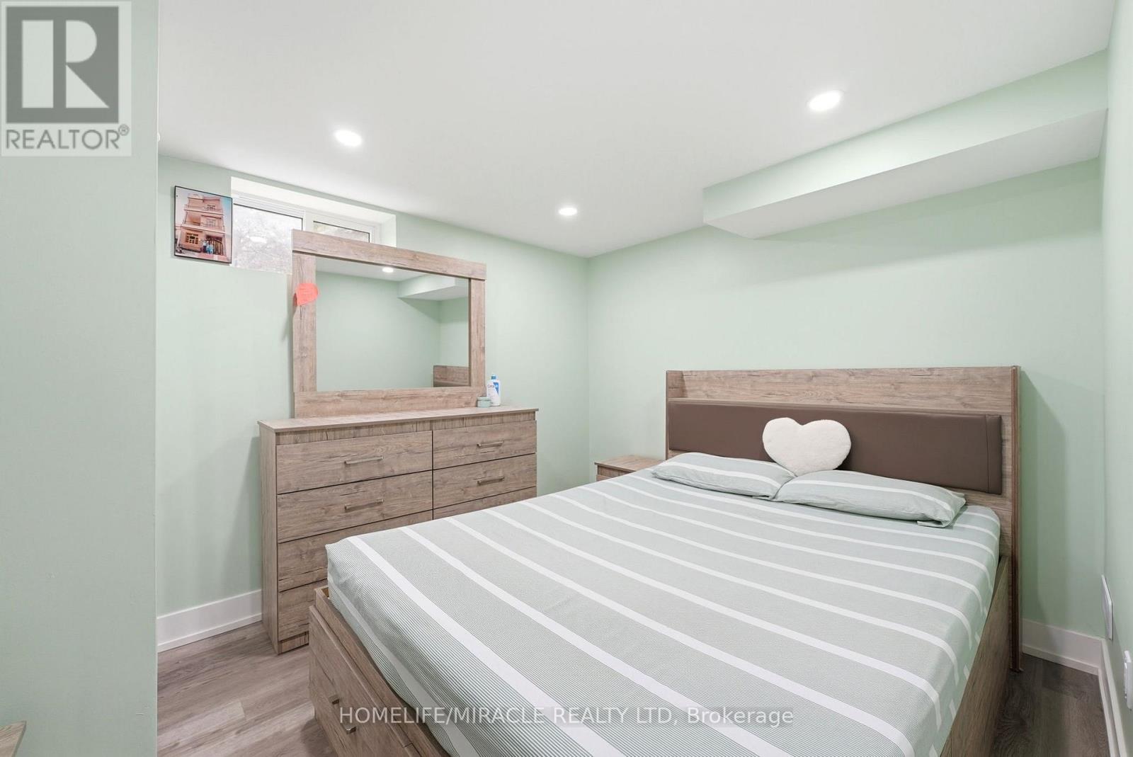 159 MONTEBELLO DRIVE - 27