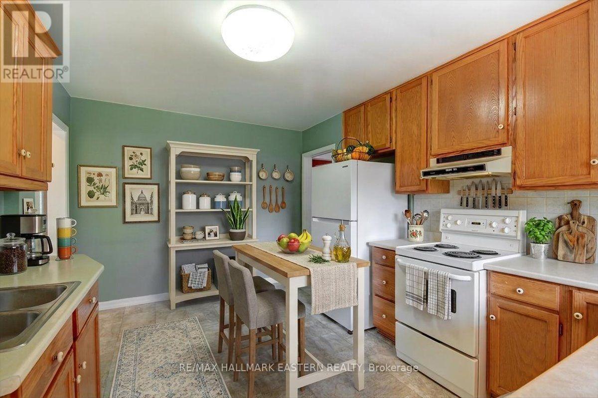 1194 MILBURN STREET - 10