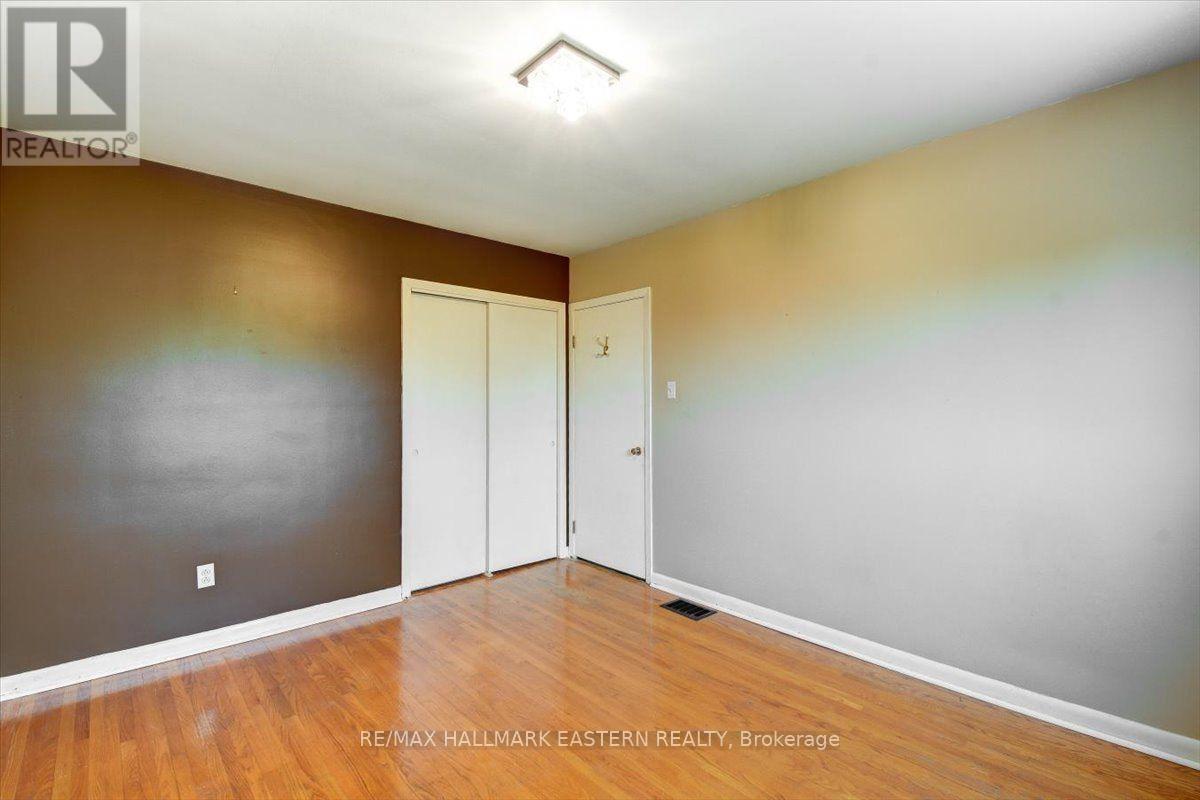 1194 MILBURN STREET - 13