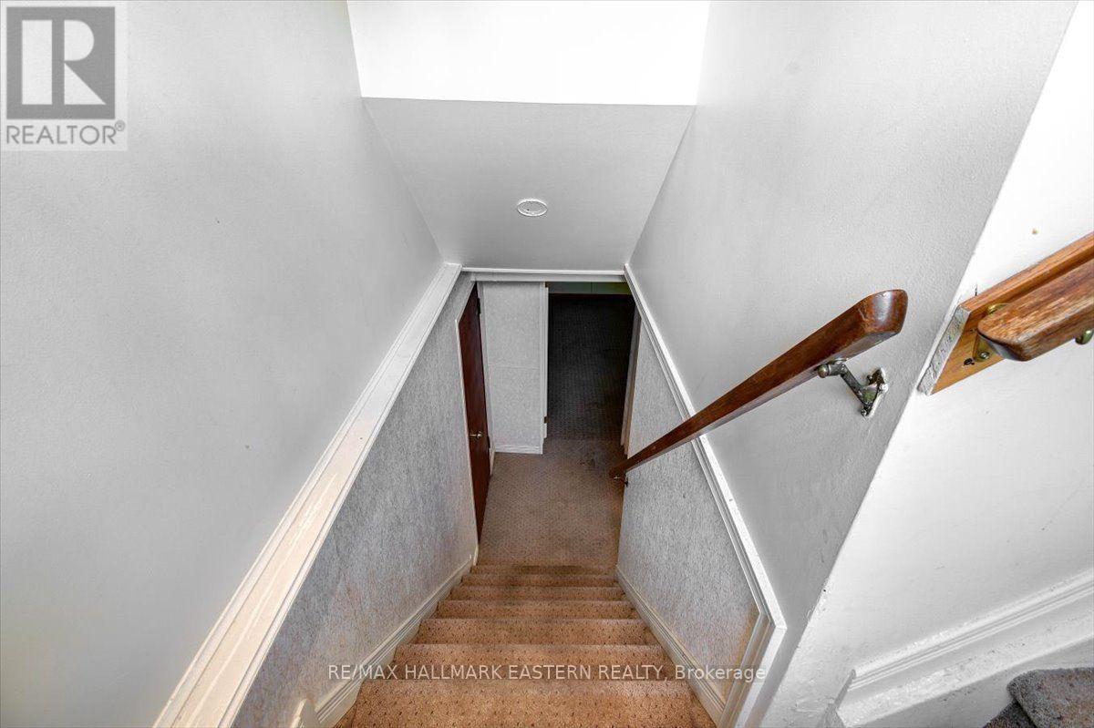 1194 MILBURN STREET - 23