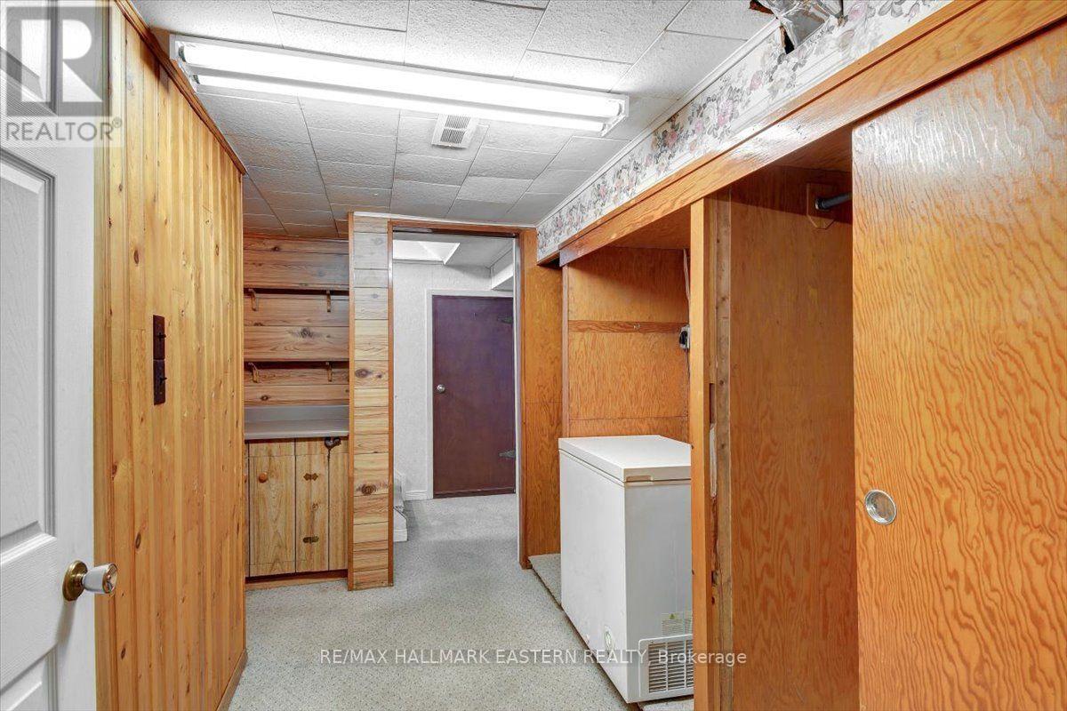 1194 MILBURN STREET - 32