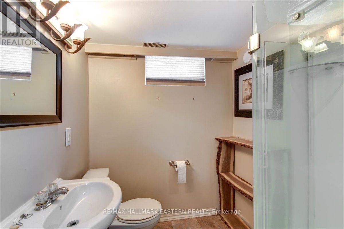 1194 MILBURN STREET - 33