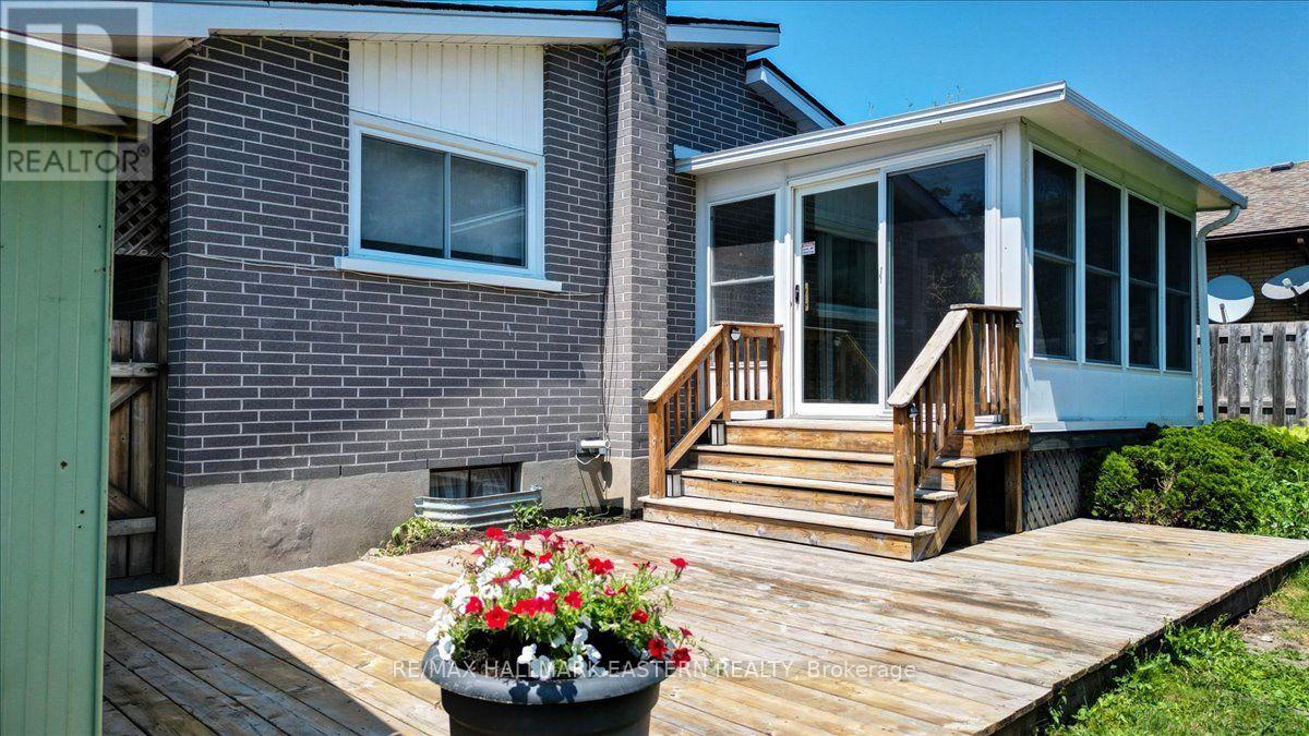 1194 MILBURN STREET - 38