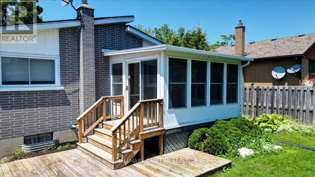 1194 MILBURN STREET - 39