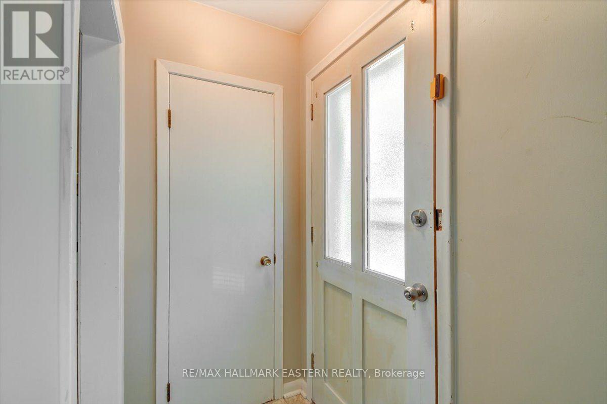 1194 MILBURN STREET - 7