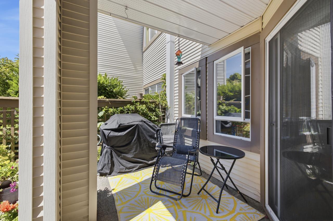 219 15991 THRIFT AVENUE, White Rock