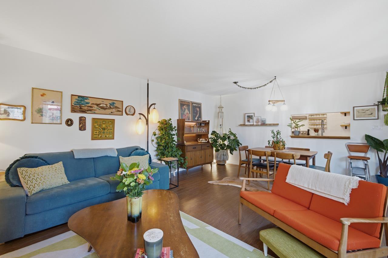 219 15991 THRIFT AVENUE, White Rock