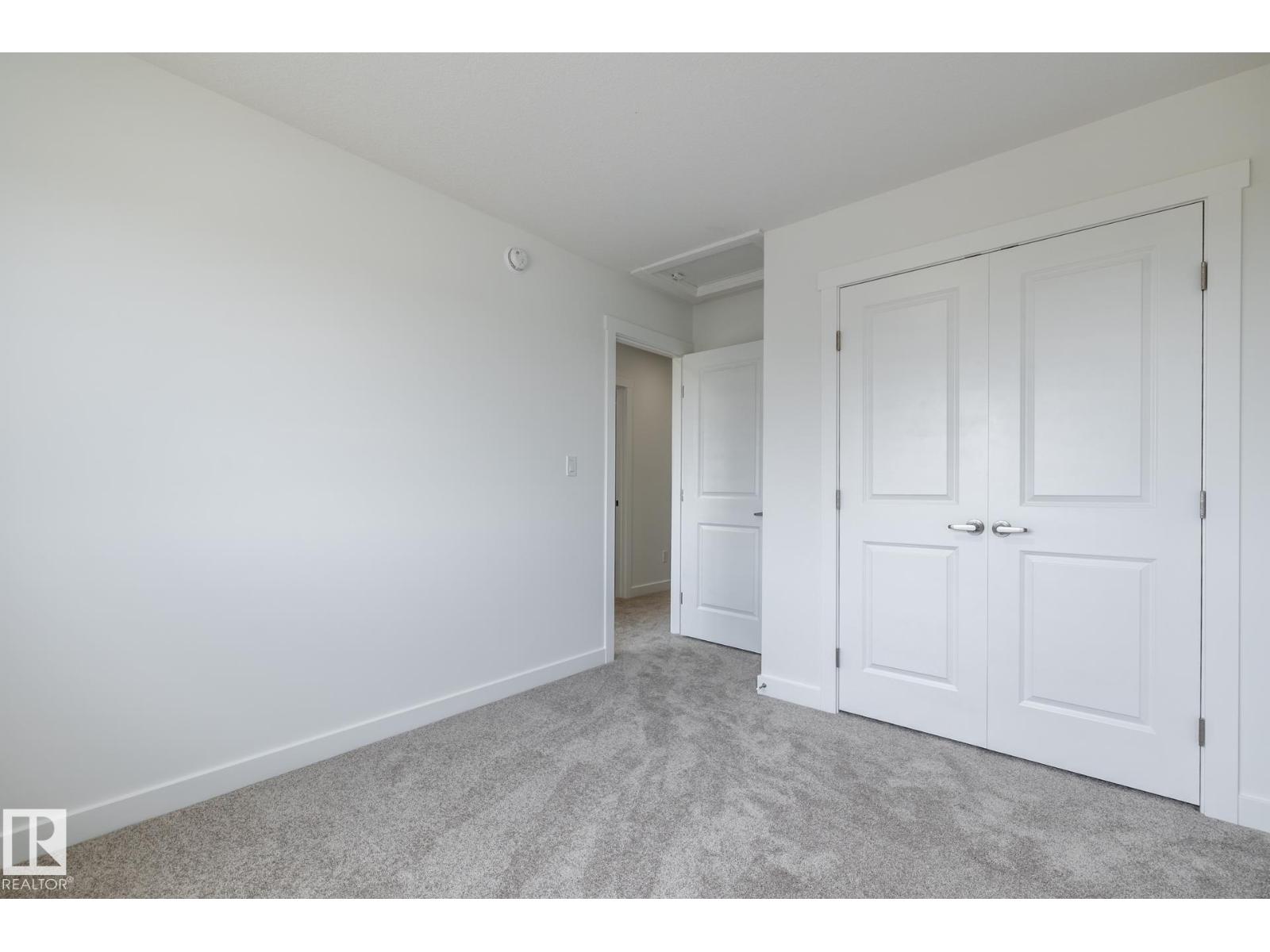 19516 30 AV NW - Image 14