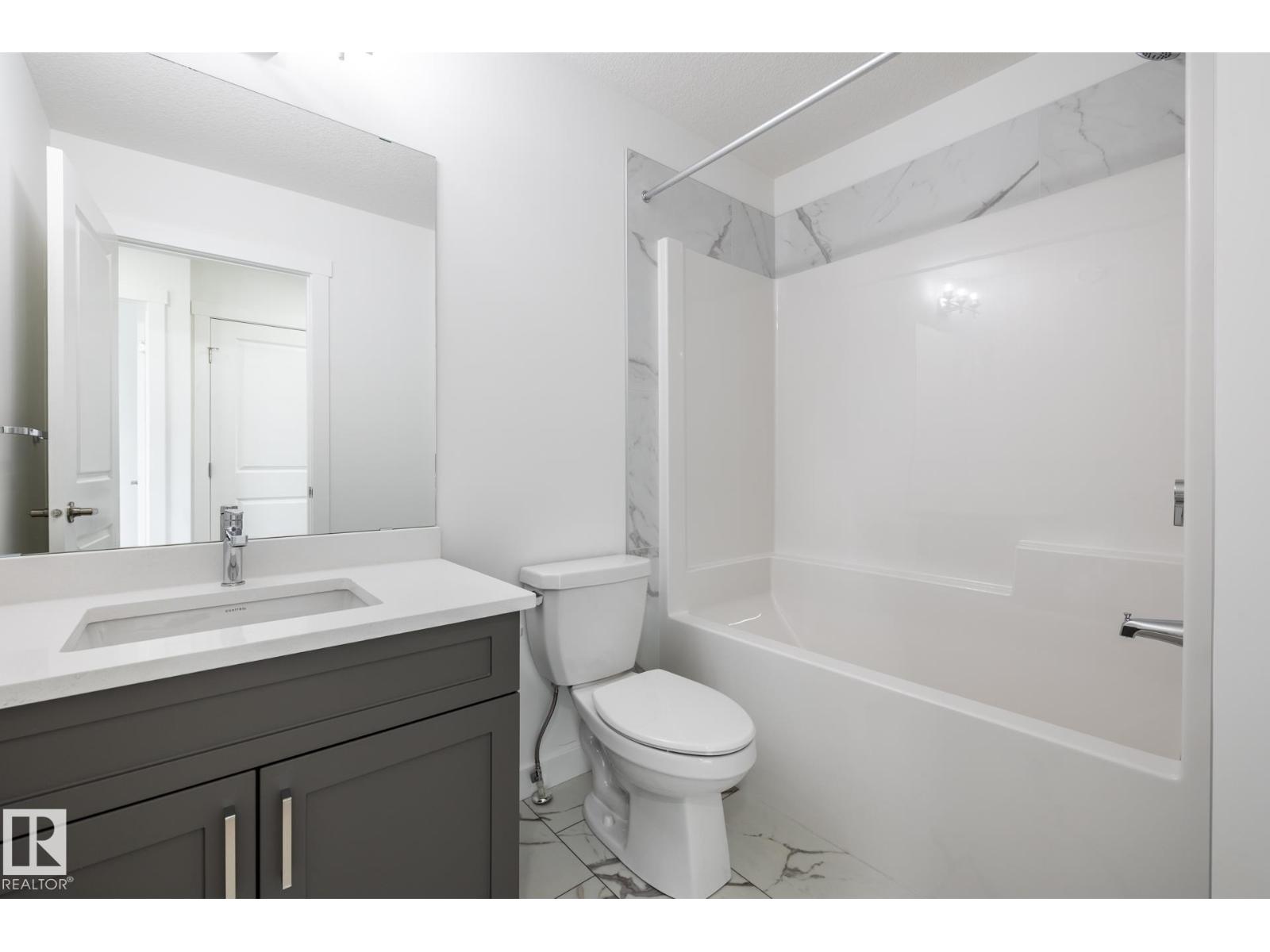 19516 30 AV NW - Image 15