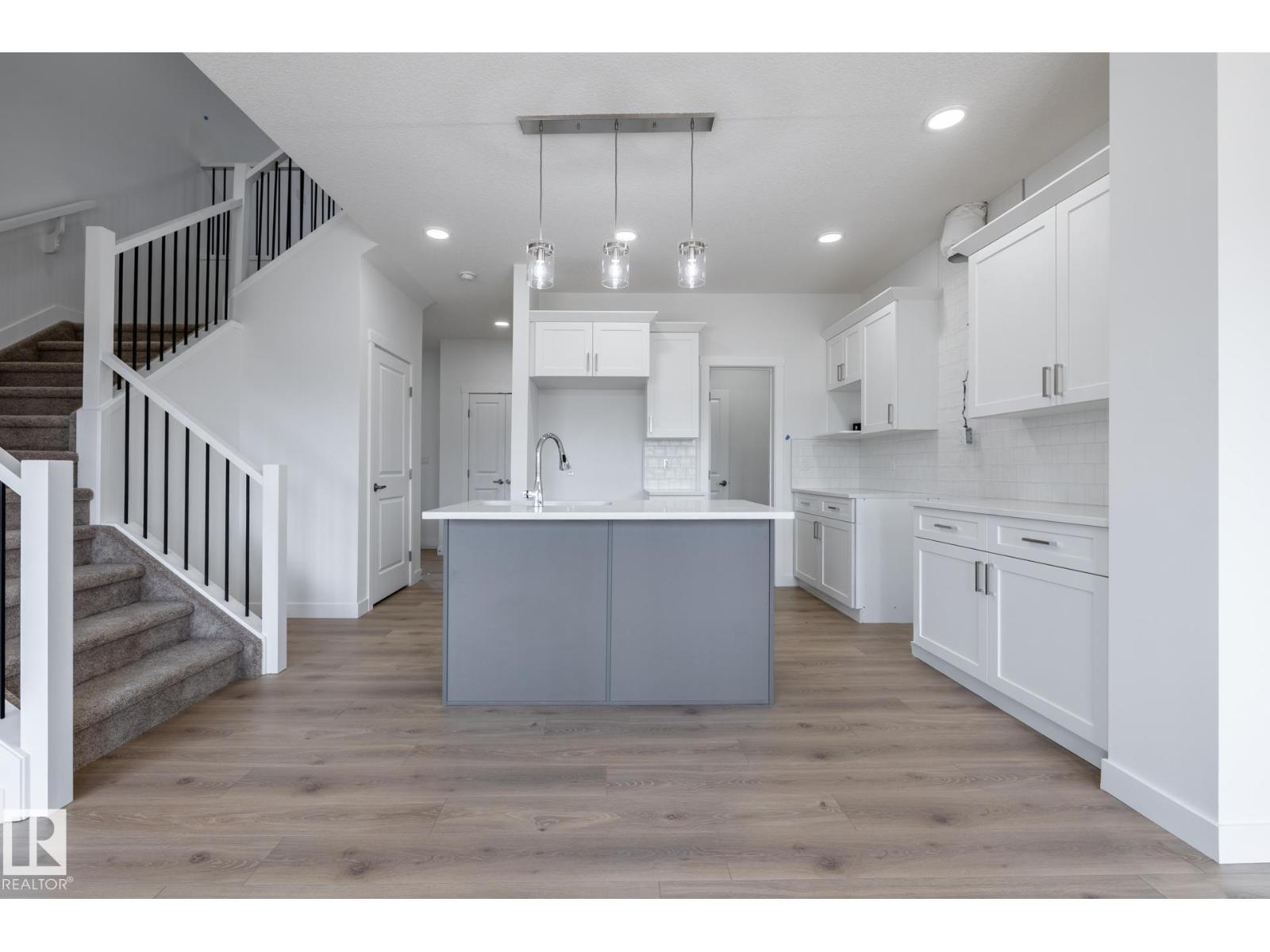 3028 197 ST NW - 10