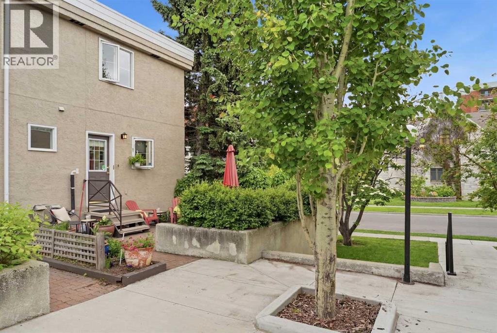1321 10 Street SW - 28