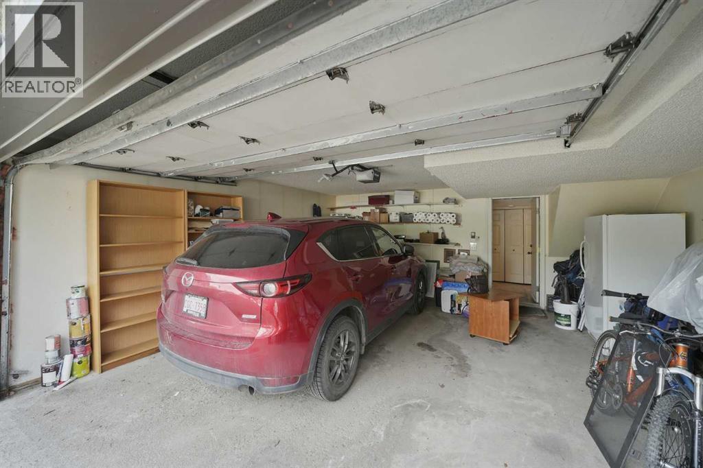 1321 10 Street SW - 31