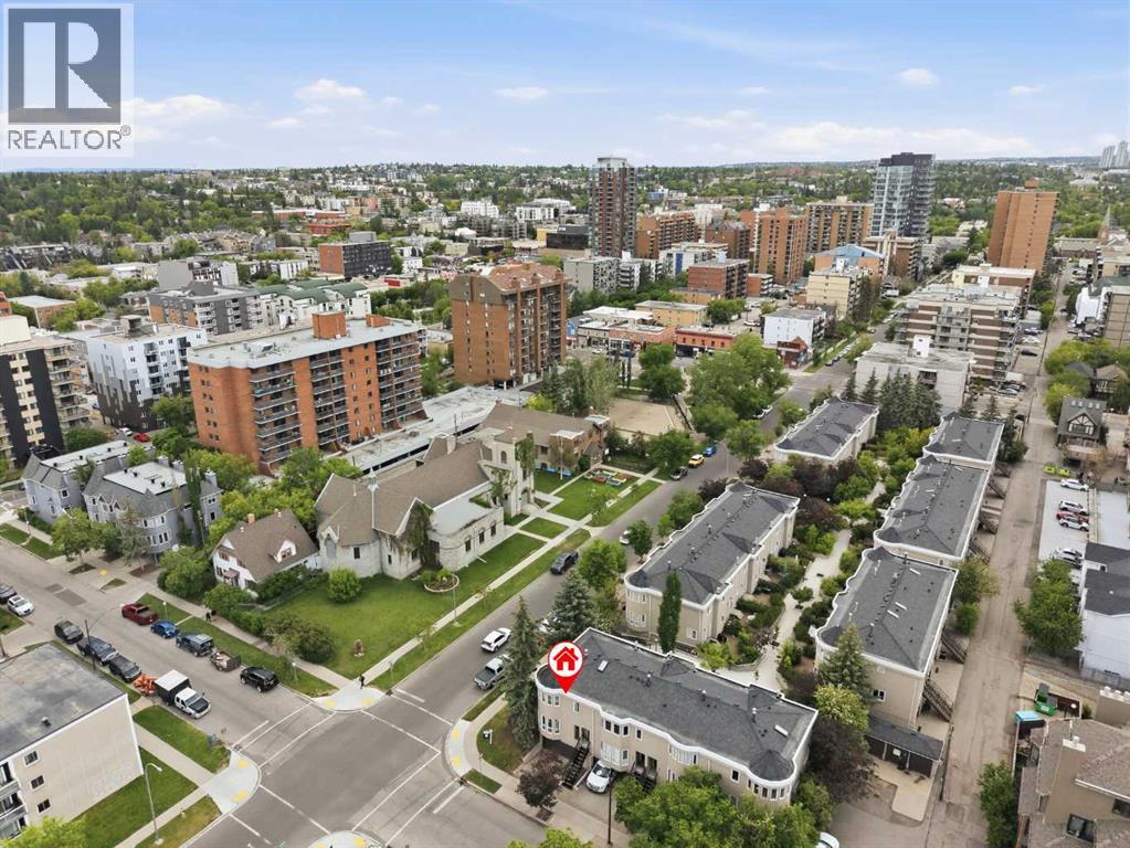 1321 10 Street SW - 32