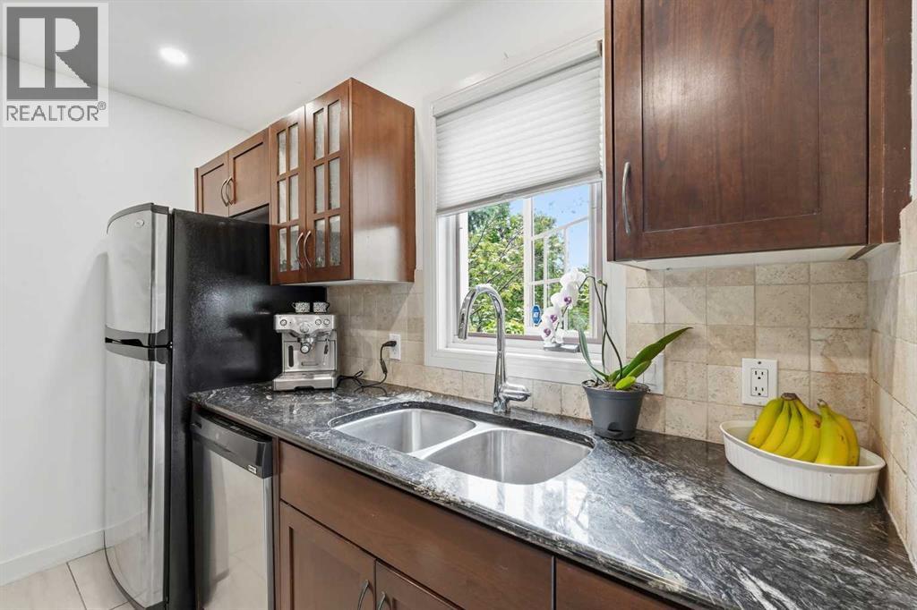 1321 10 Street SW - 11