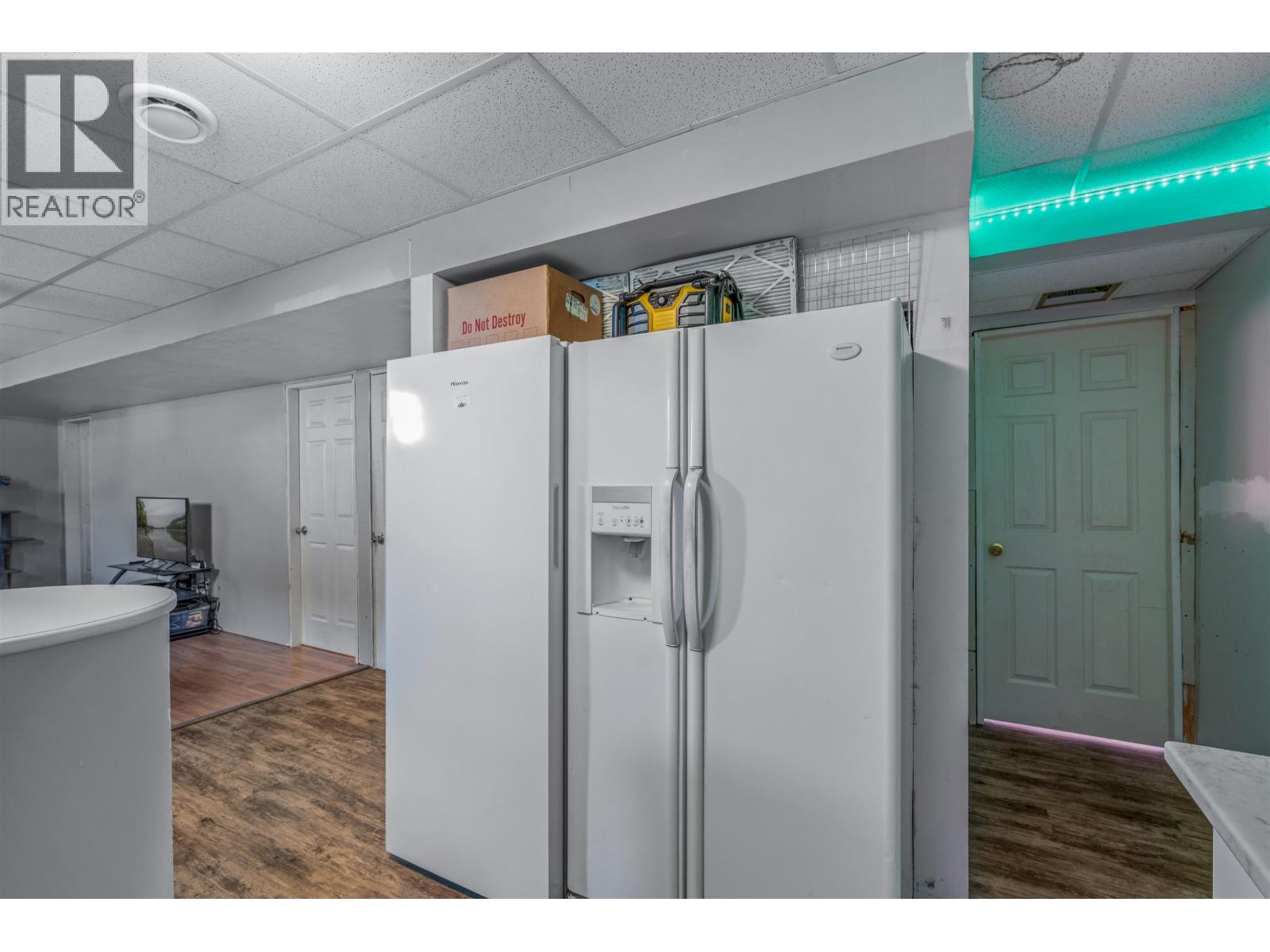 4280 DAVIE AVENUE - 13