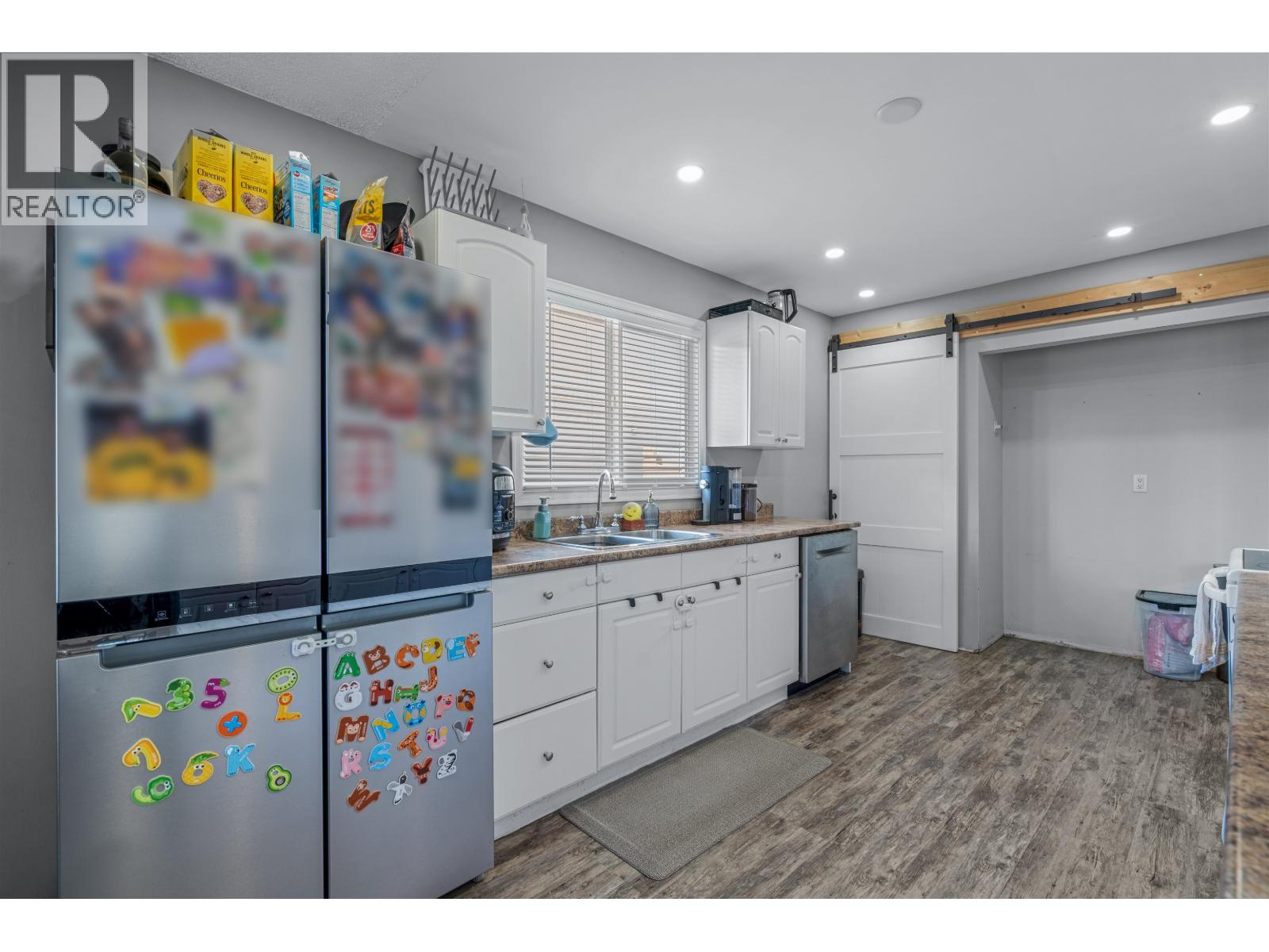 4280 DAVIE AVENUE - 4