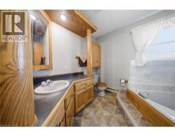 800 Tremaine Avenue S, Listowel, ON N4W3G9 Photo 25