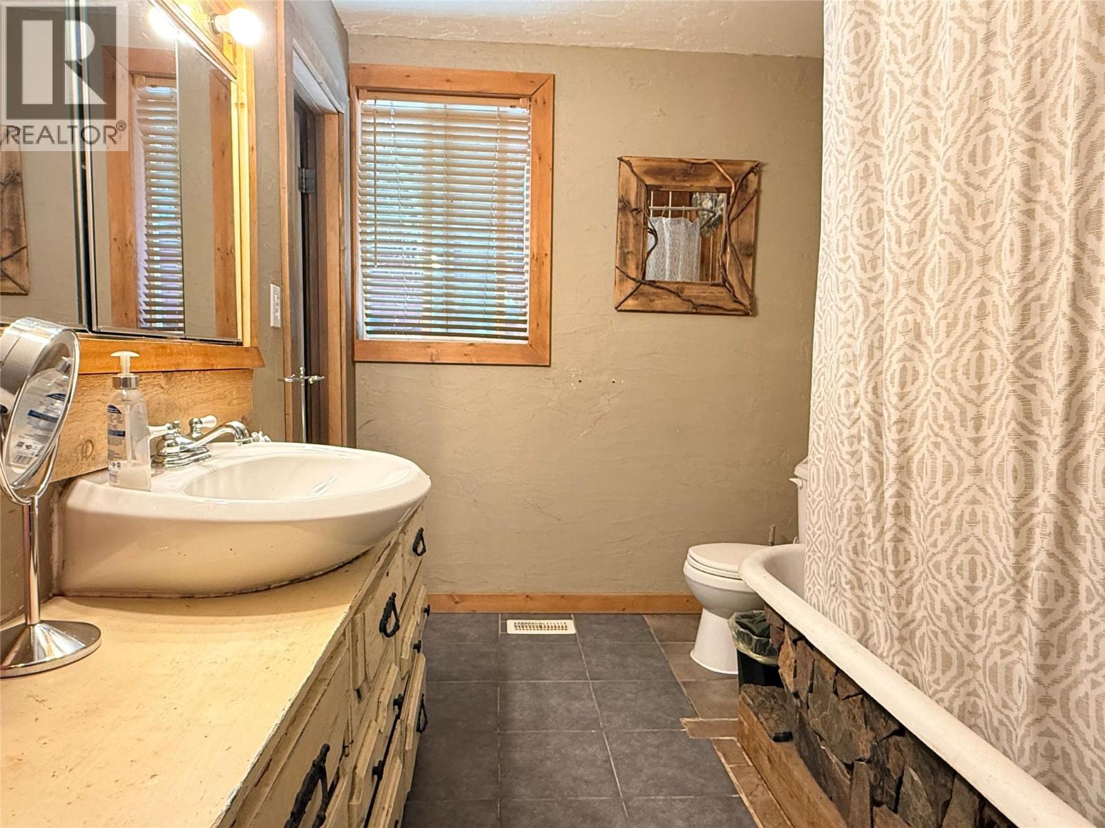 7727 RIVERSIDE Drive - 17