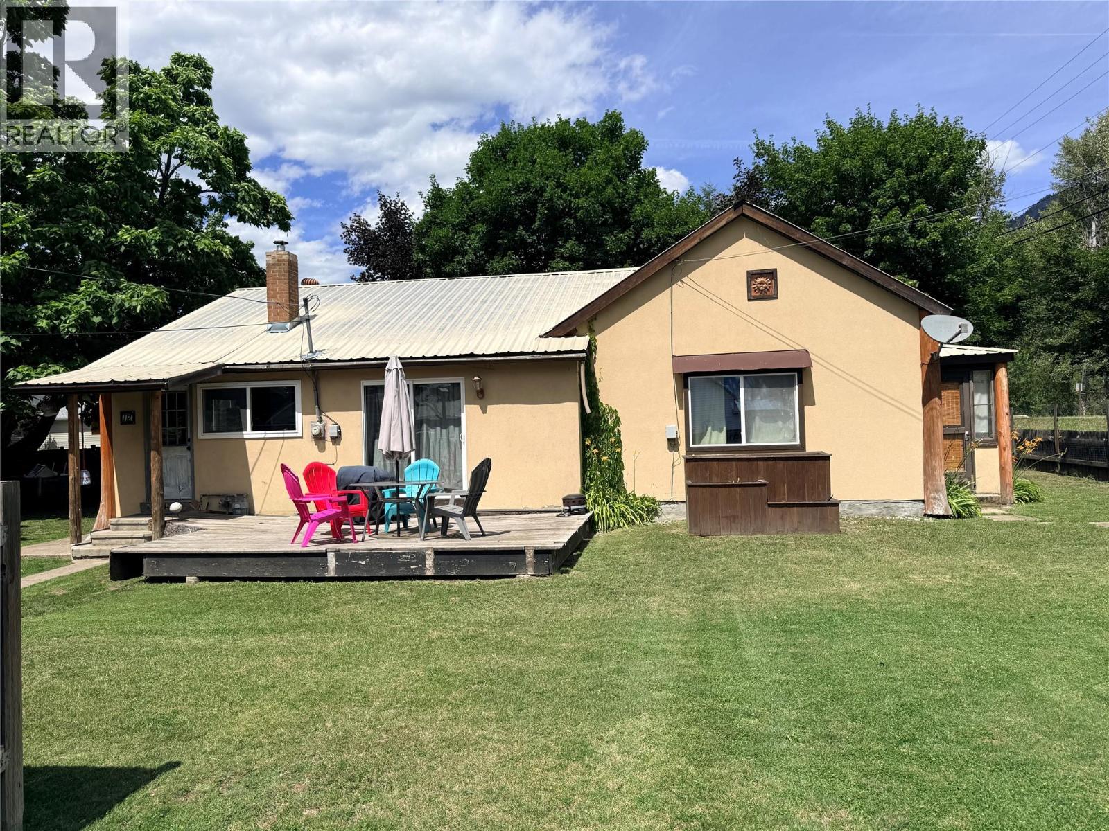 7727 RIVERSIDE Drive - 1