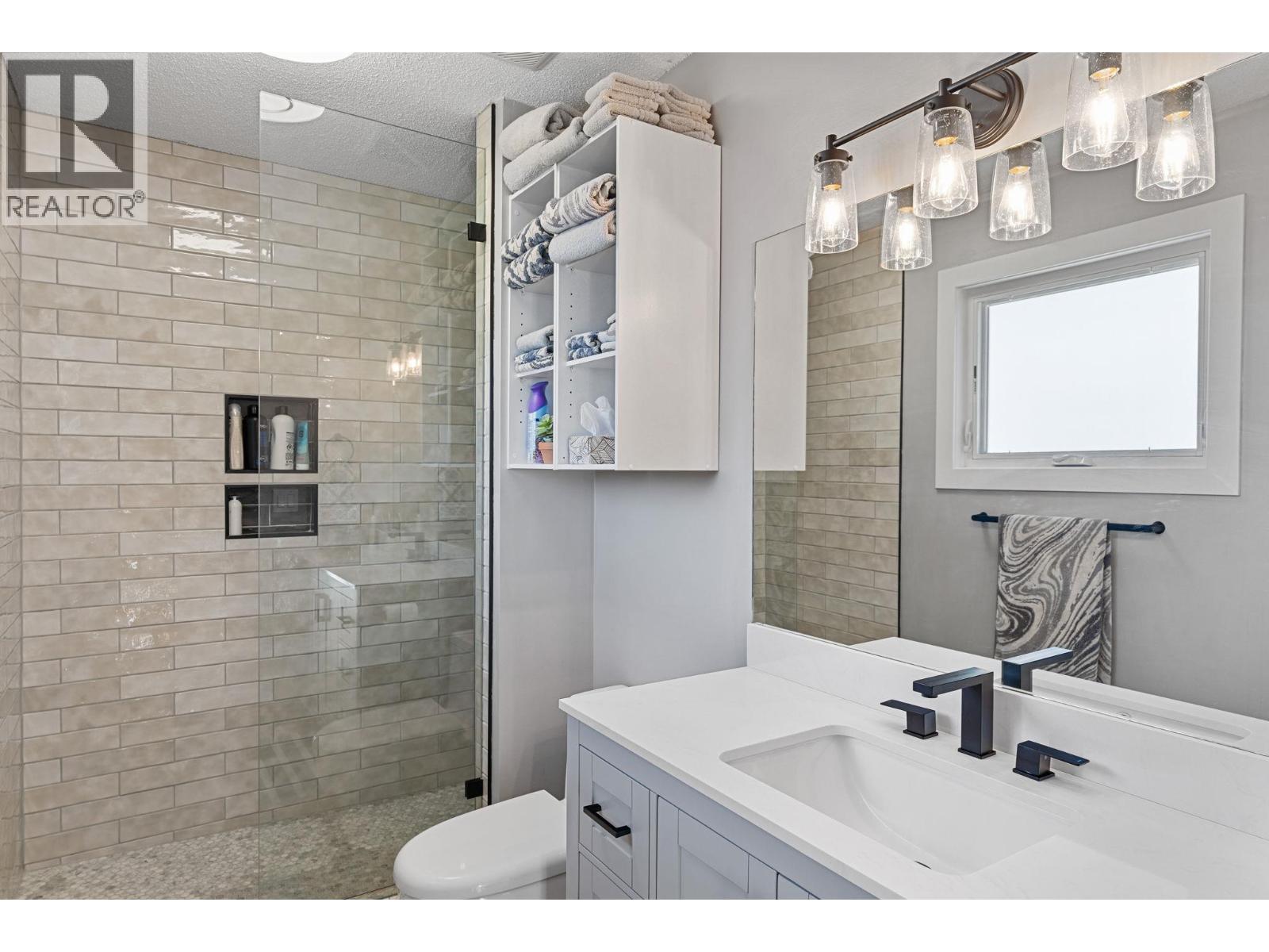 1659 Scott Crescent - 22