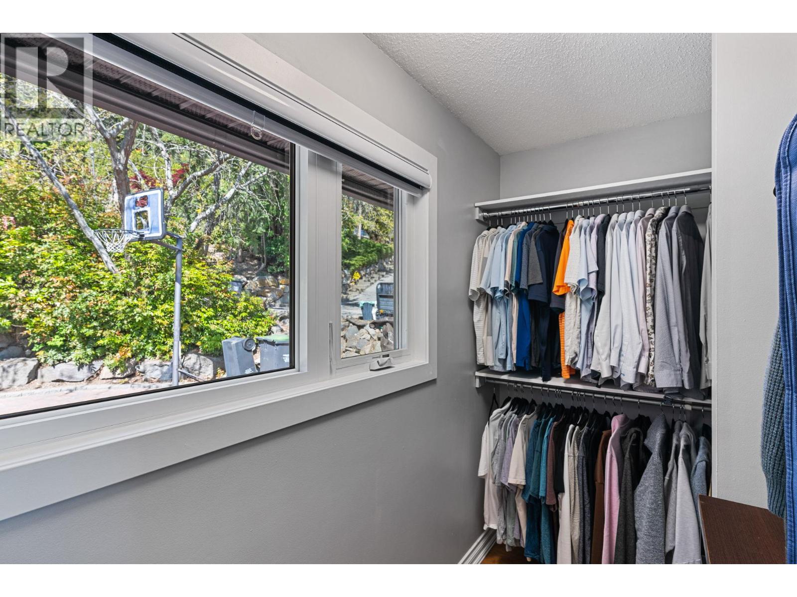 1659 Scott Crescent - 19