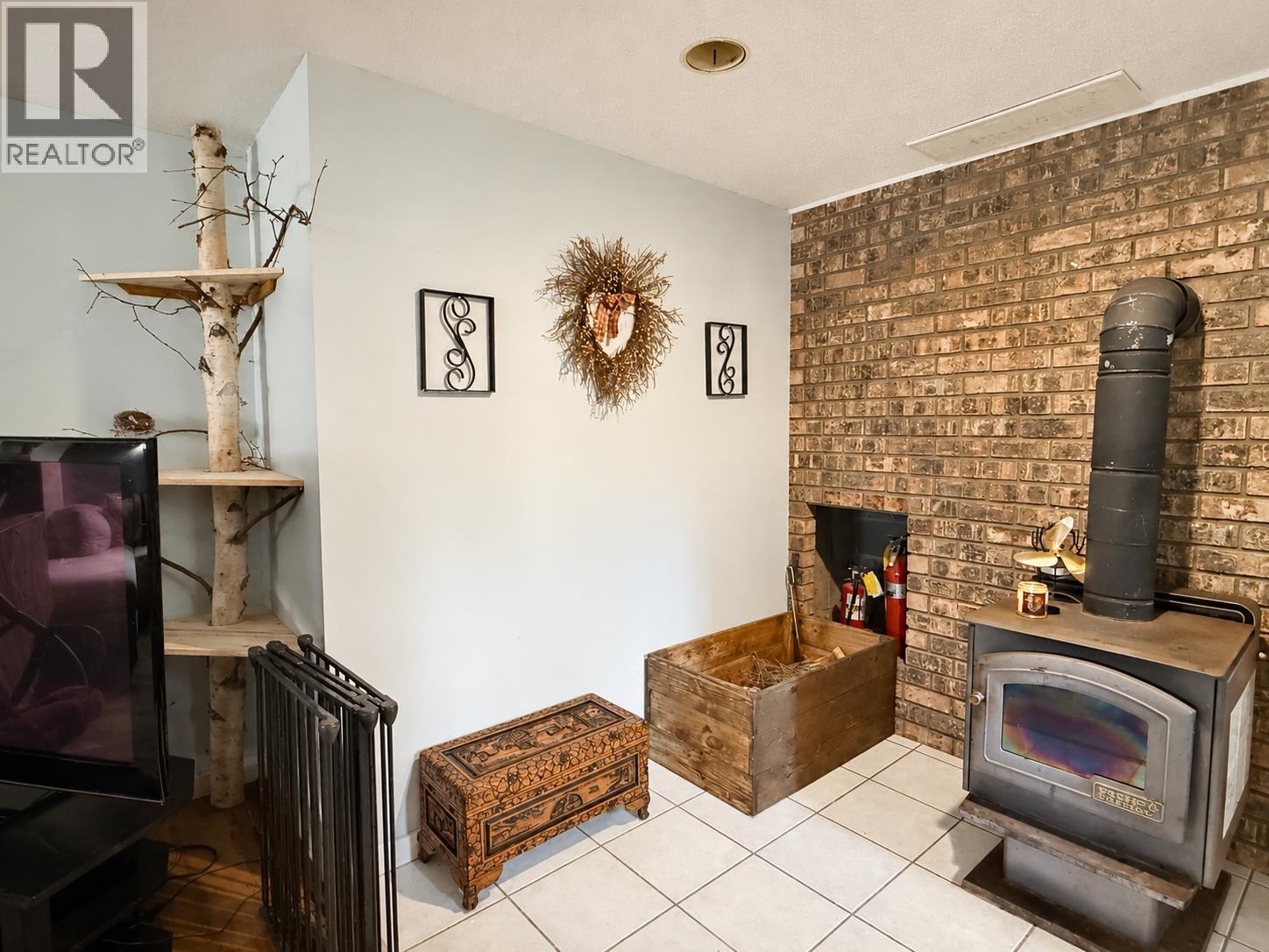 Photo 22 of 40 — 3945 GILBERT DRIVE · Prince George, BC