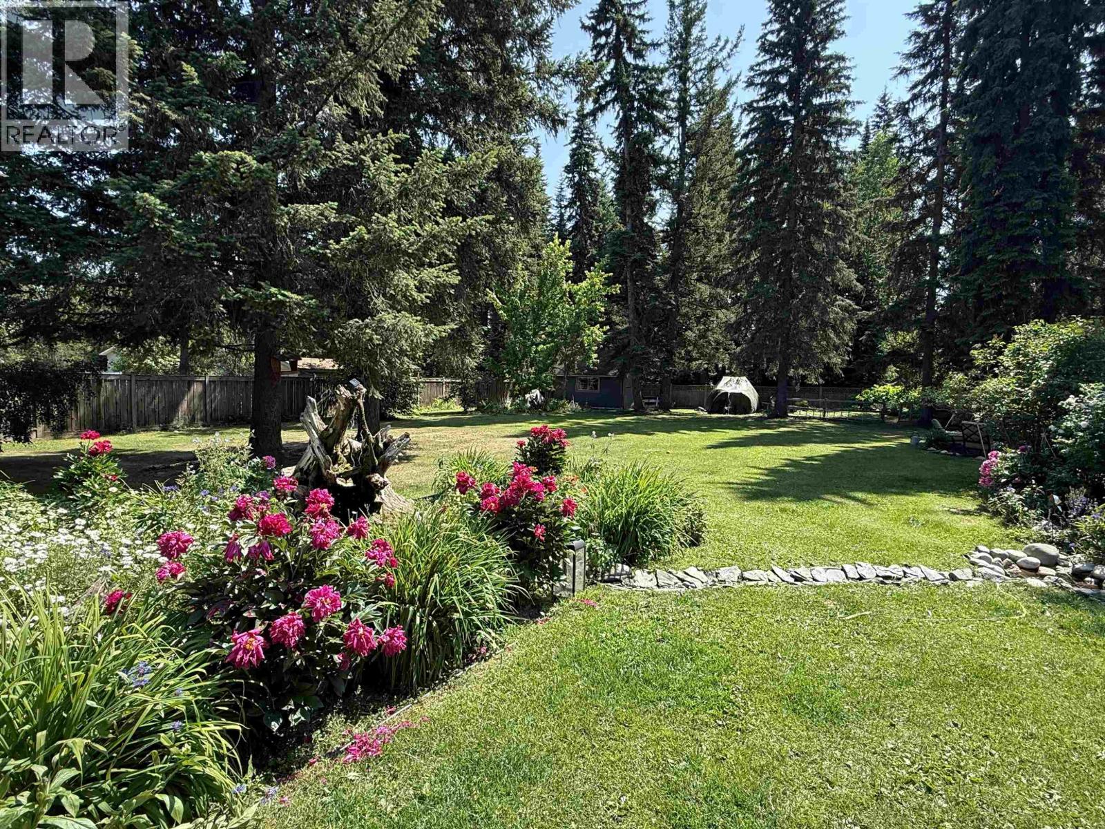 Photo 29 of 40 — 3945 GILBERT DRIVE · Prince George, BC